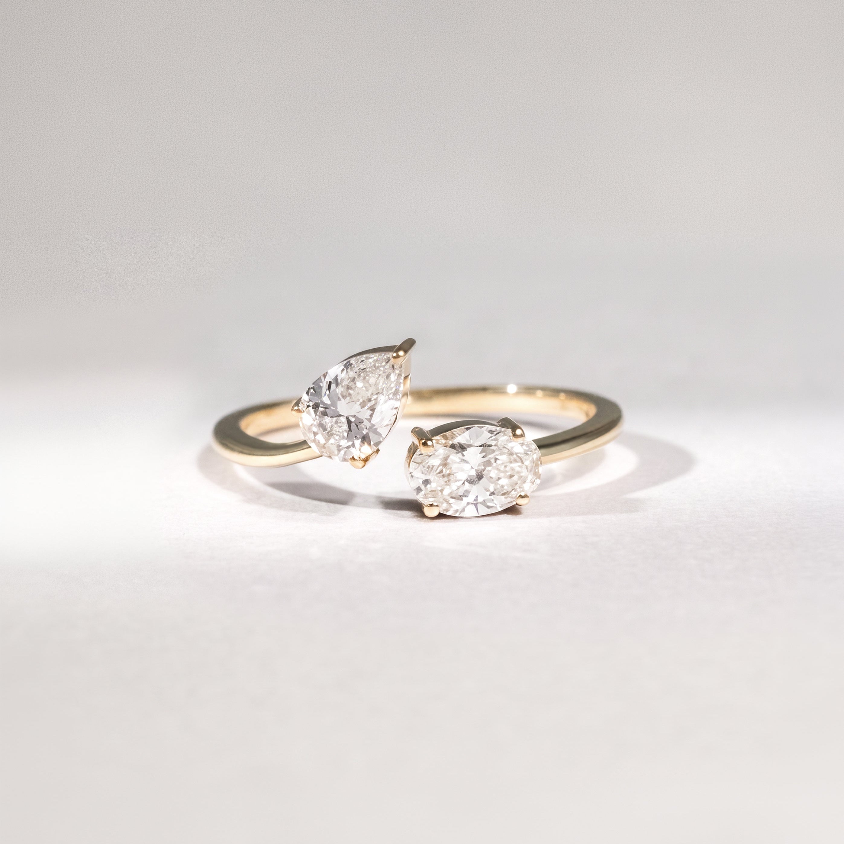 Toi-et-Moi Ring aus 14 Karat Gelbgold mit Lab Grown Diamanten