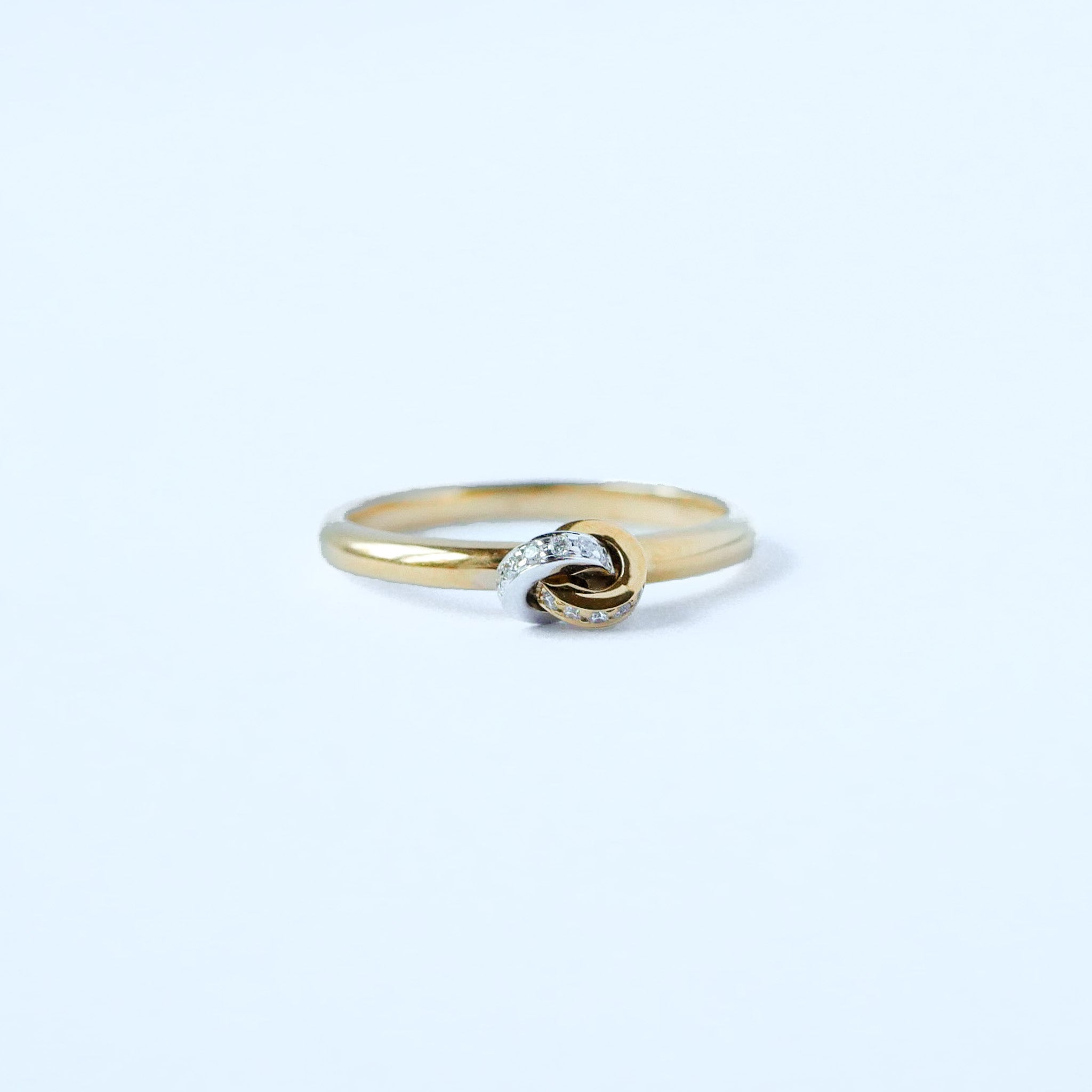 Ring 18KT Gelbgold Knoten Diamant