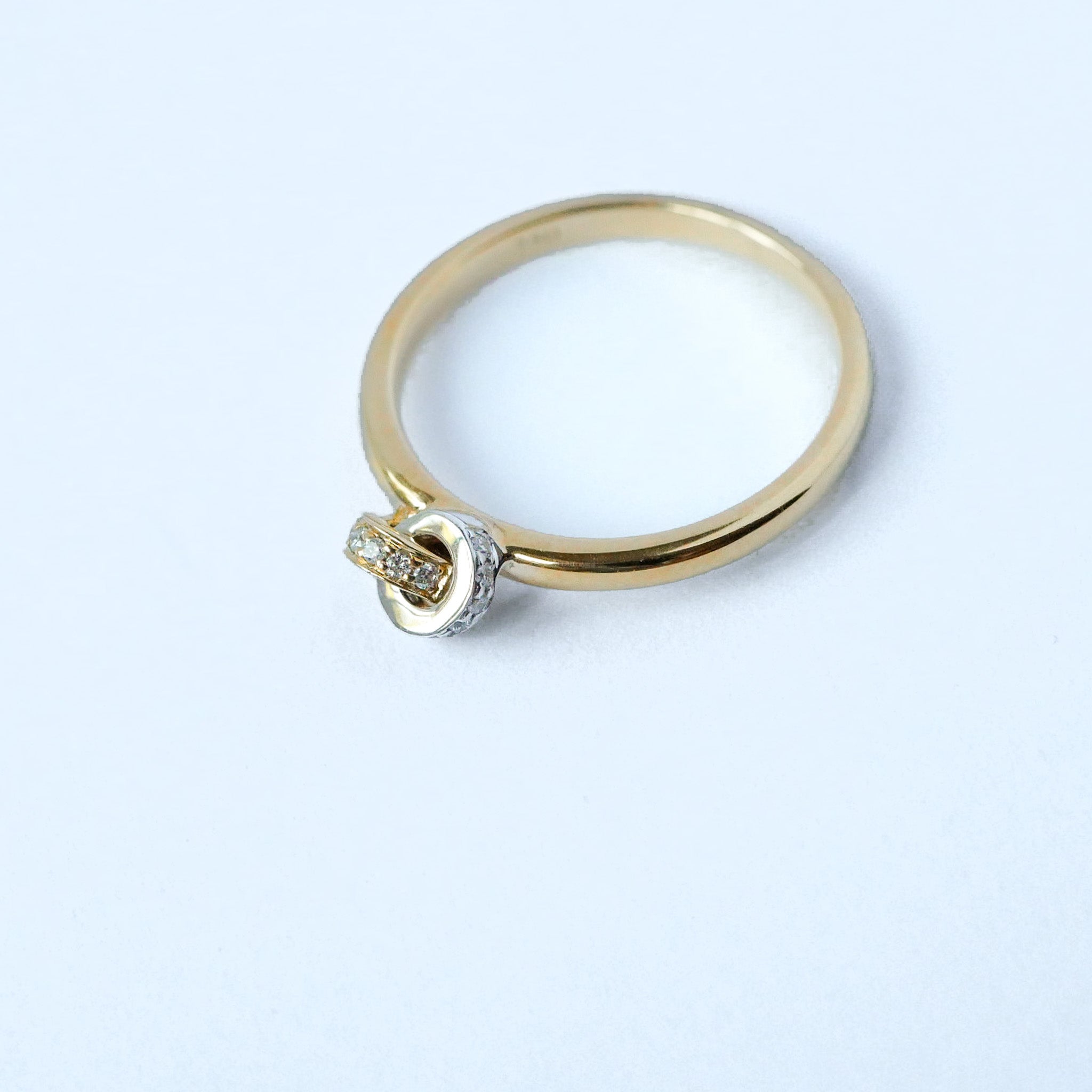 Ring 18KT Gelbgold Knoten Diamant