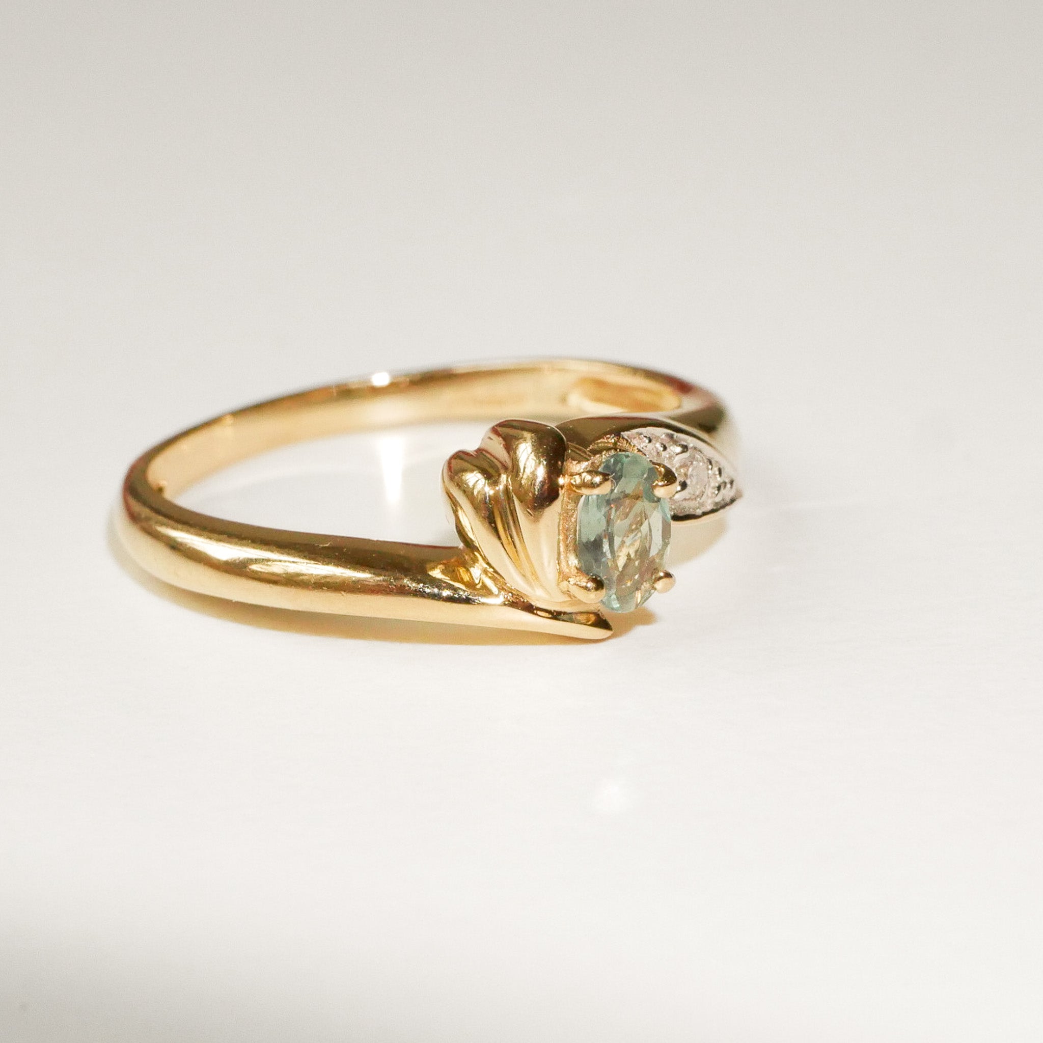 Vintage Alexandrit und Diamant Ring