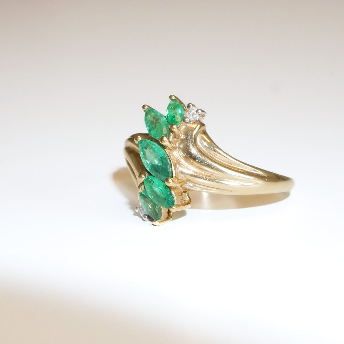 Vintage Ring Smaragd und Diamanten