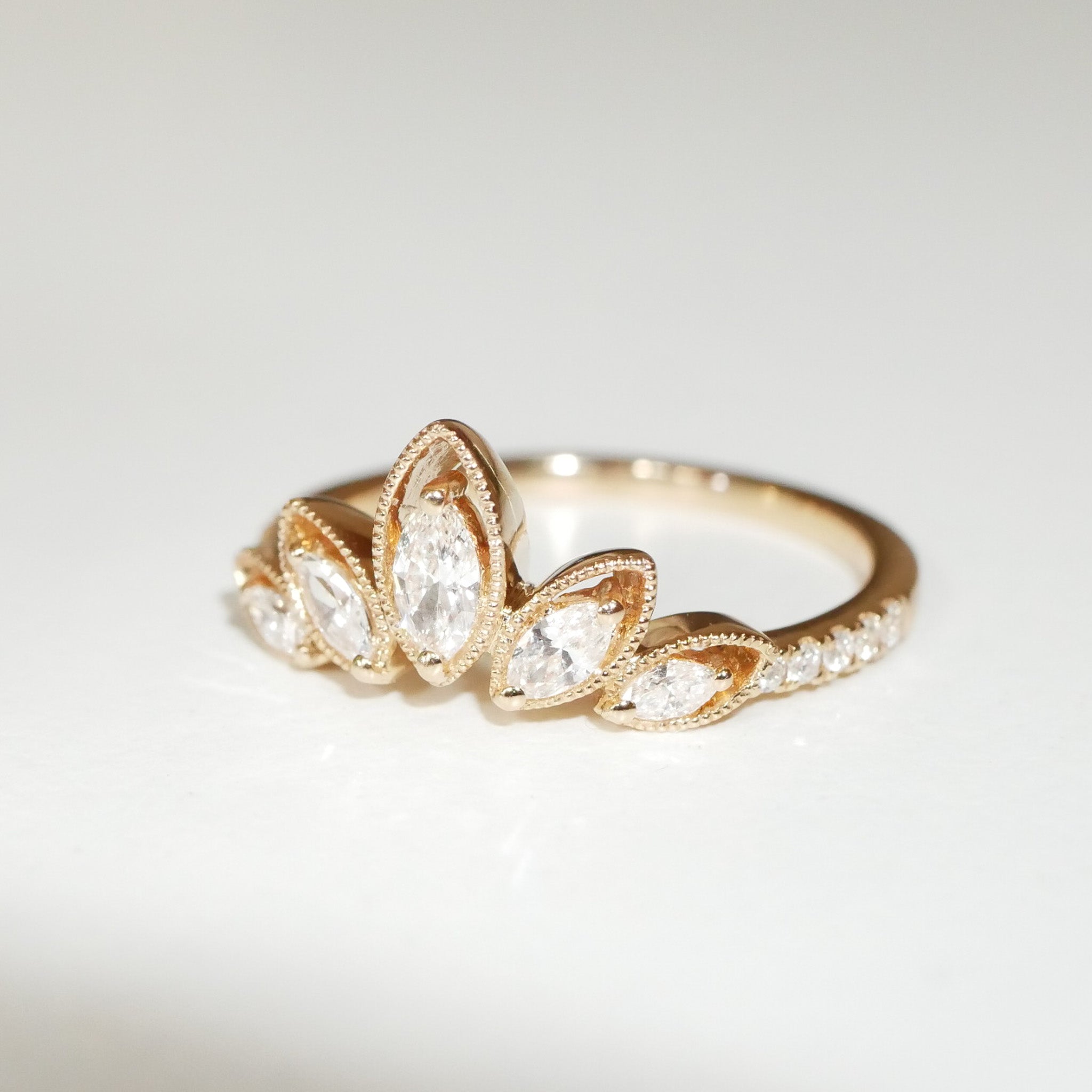 Crown Ring - 14KT Gelbgold Diamanten