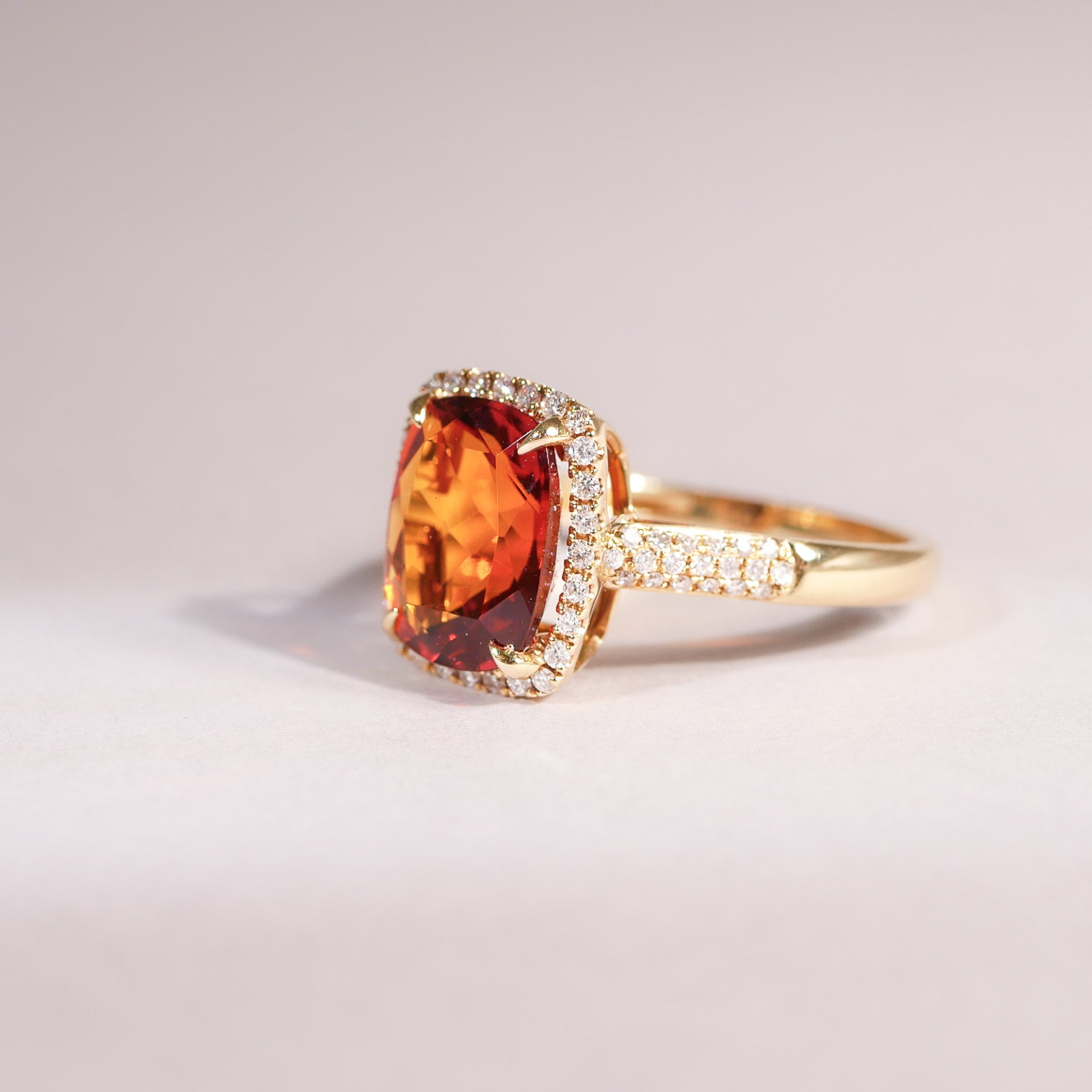 Mandarin Citrin Diamant Ring