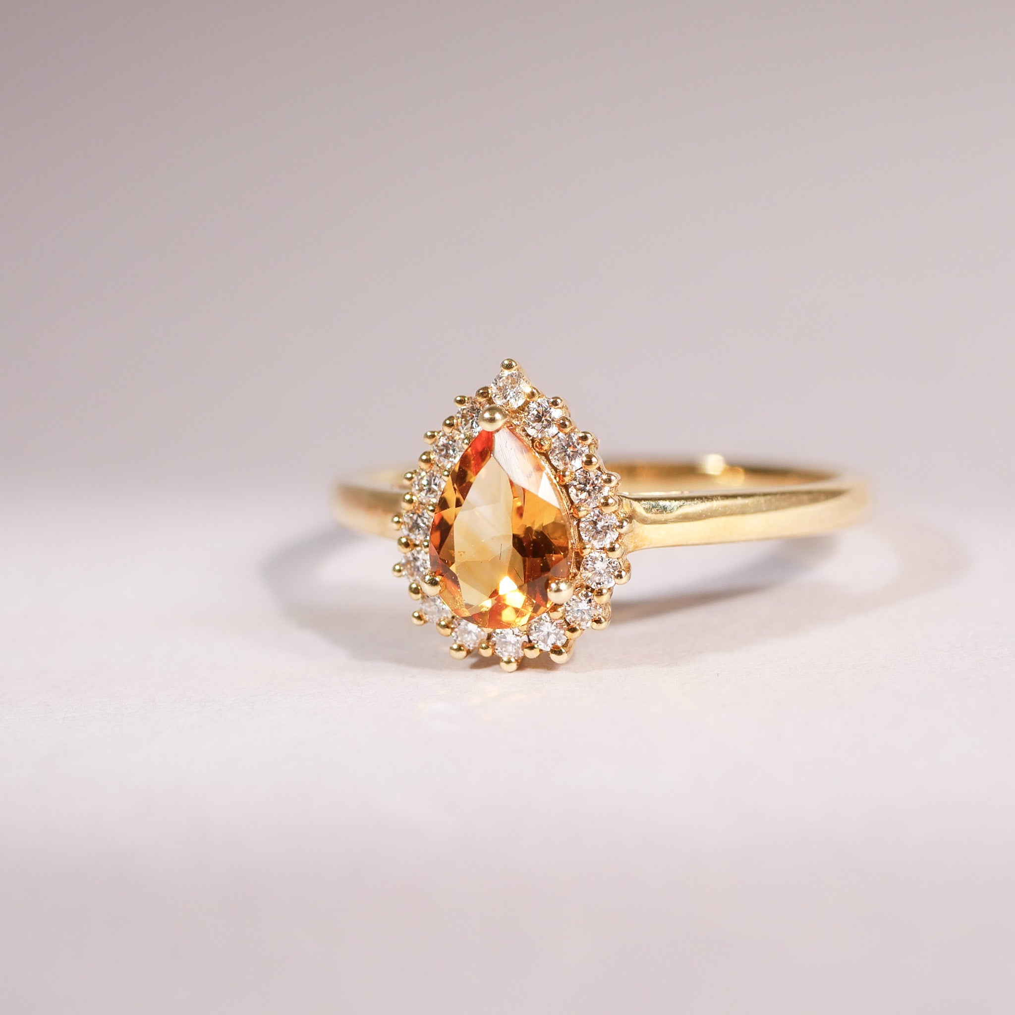 Tropfen-Citrin Diamant Ring