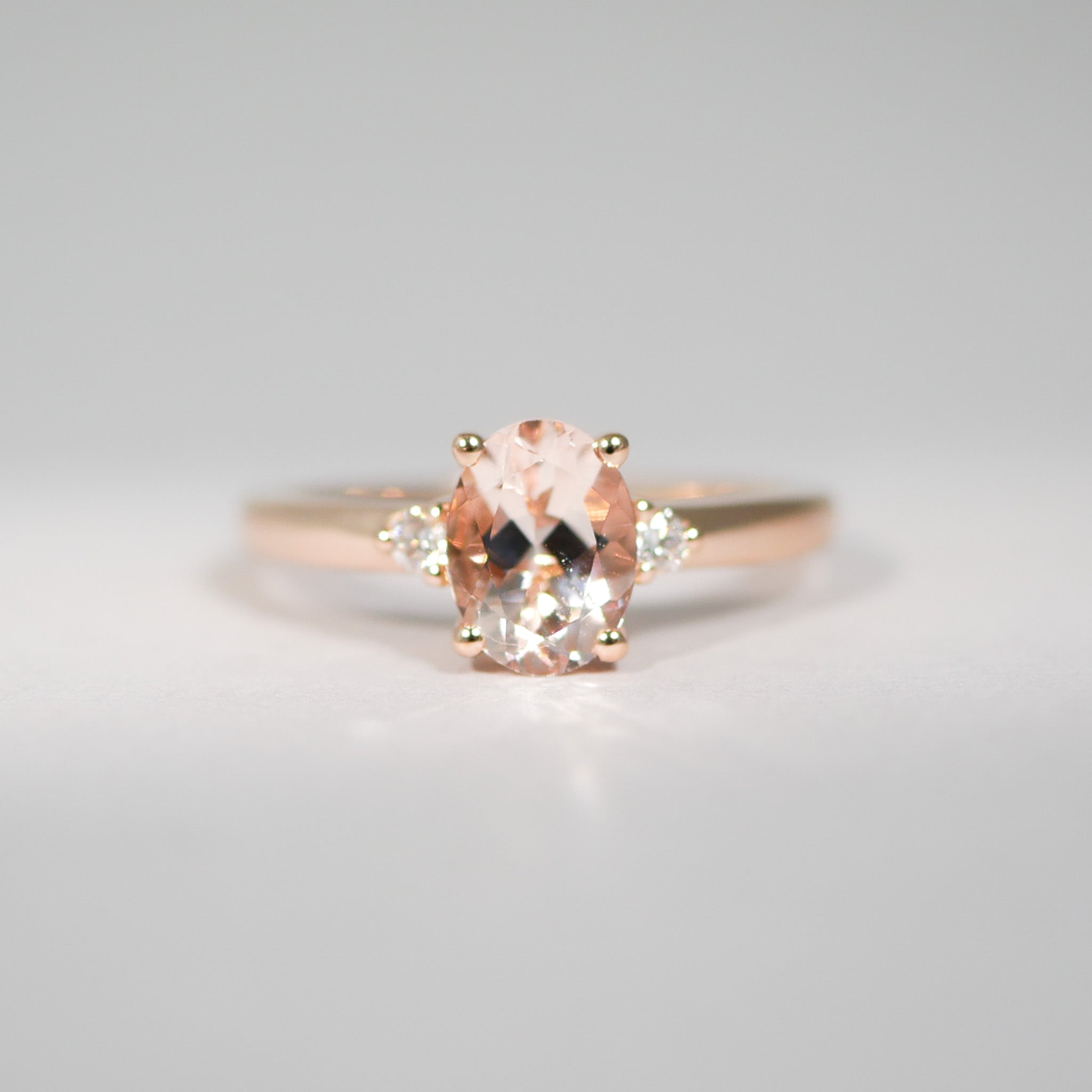 Ring aus 18KT Roségold mit Morganit