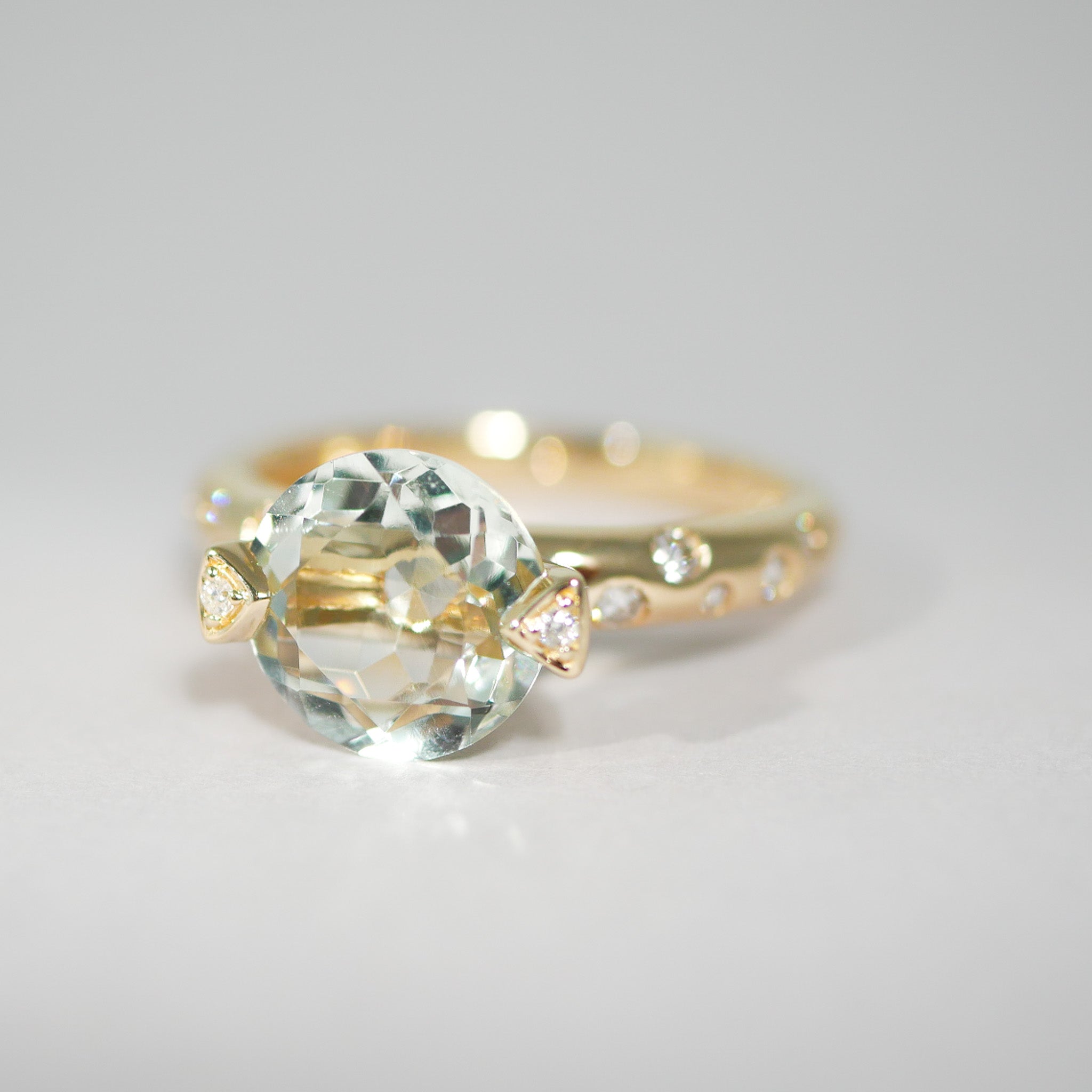 Ring aus 14KT Gelbgold mit Amethyst & Brillanten