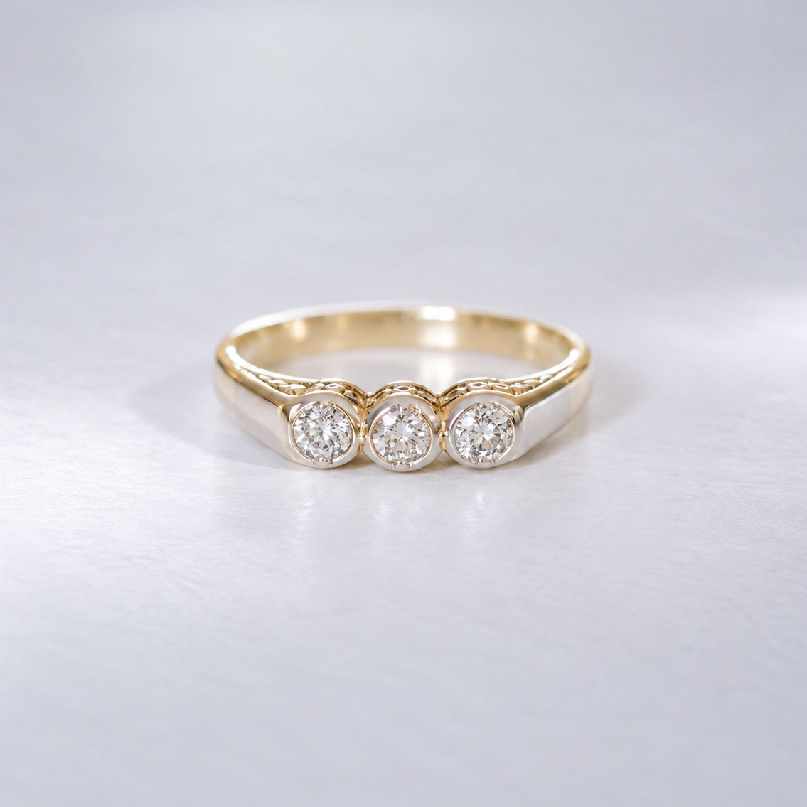Vintage Diamantring im Art-Déco-Stil | Drei Diamanten, 585 Gelb- & Weißgold