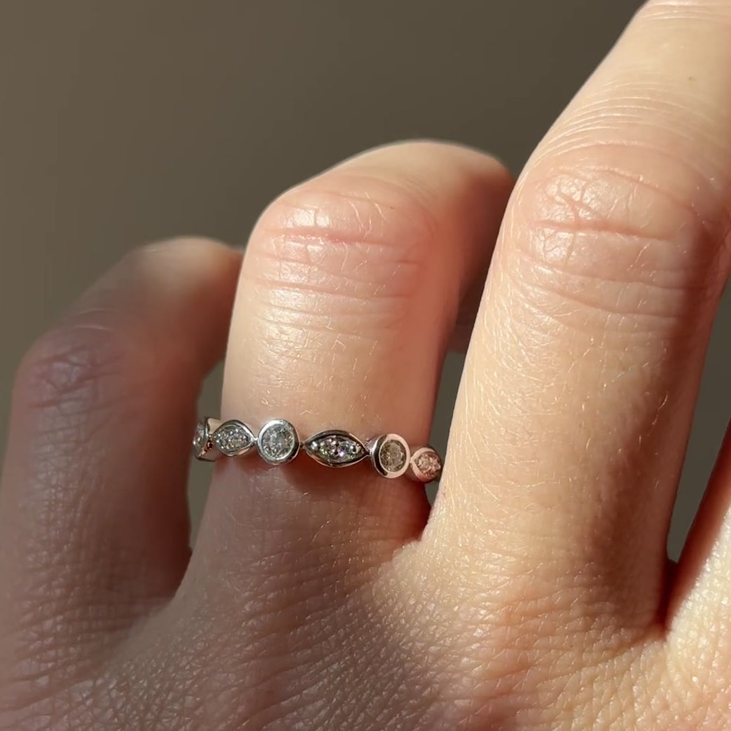 Stacking-Ring 11 Brillanten im Wechsel-Design