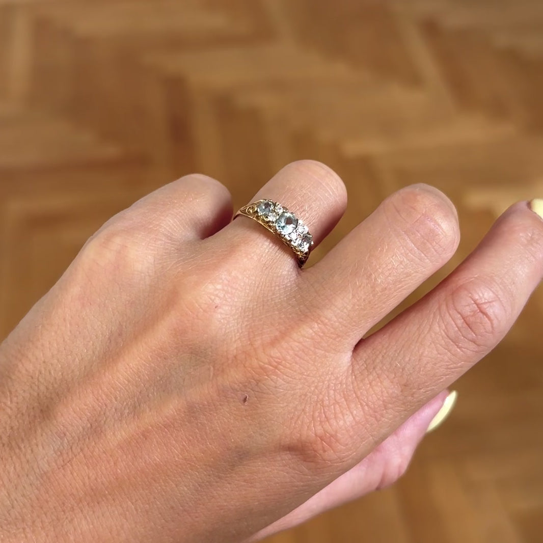 Vintage Ring Aquamarin und Diamanten