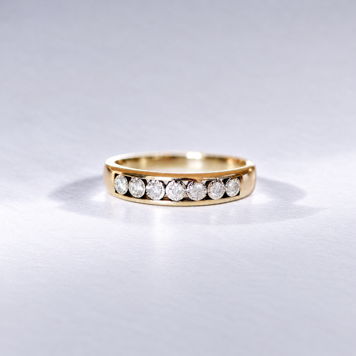 Vintage Diamantring mit 7 Diamanten | 375 Gelbgold