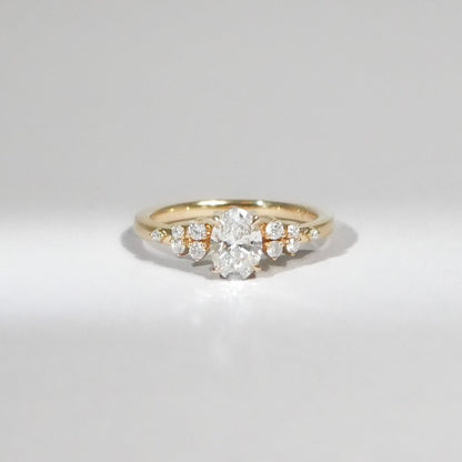 Ovaler Diamant Ring 18KT