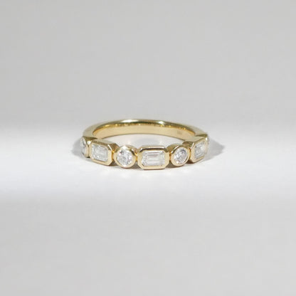 BEZEL Diamant Ring Emerald und Brillant cut 18 KT