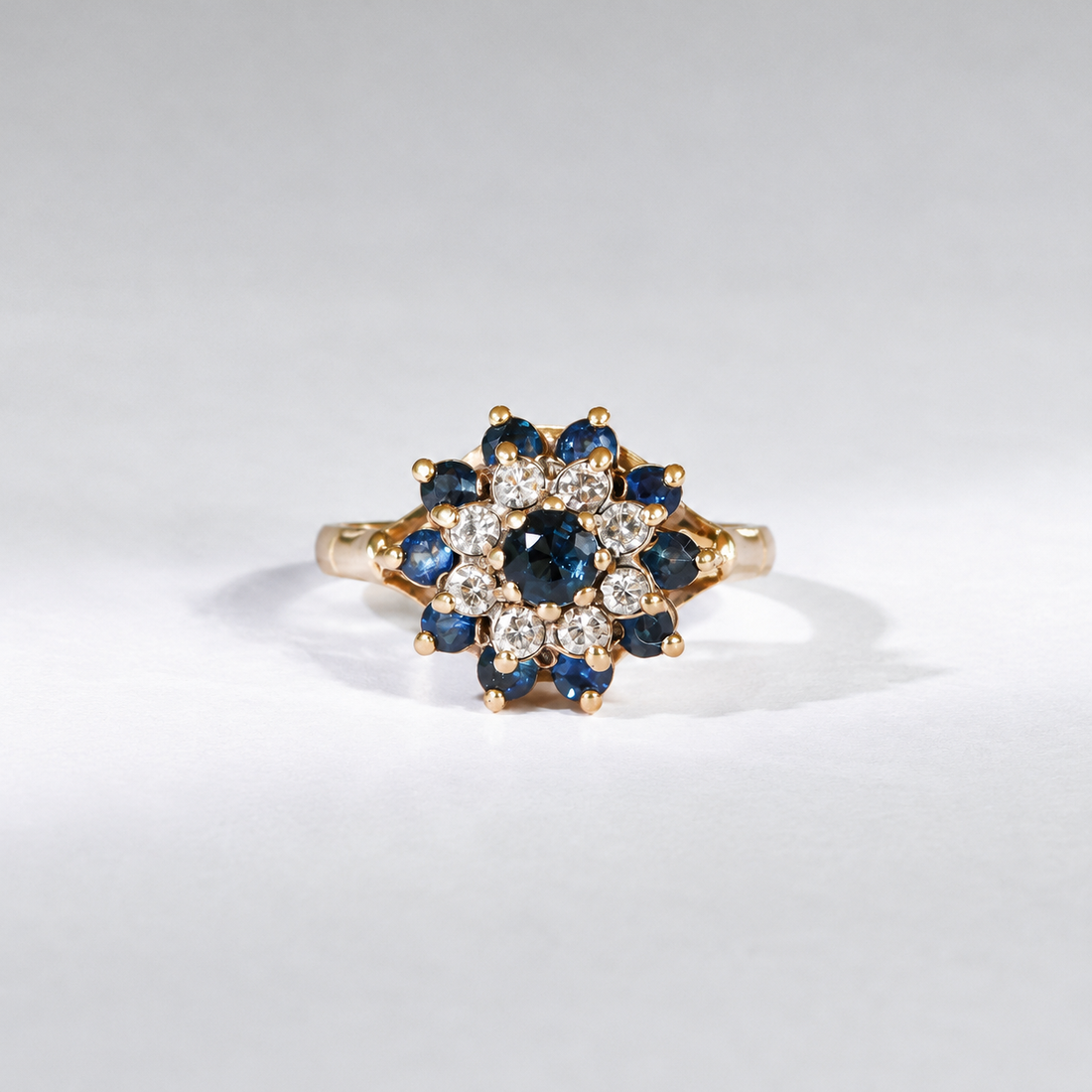 Vintage Saphir-Diamant-Ring 375 Gelbgold | Floraler Cluster, 9 KT