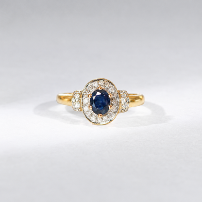 Vintage Saphir-Ring mit Diamant-Halo | Oval, 375 Gelbgold, 9 KT