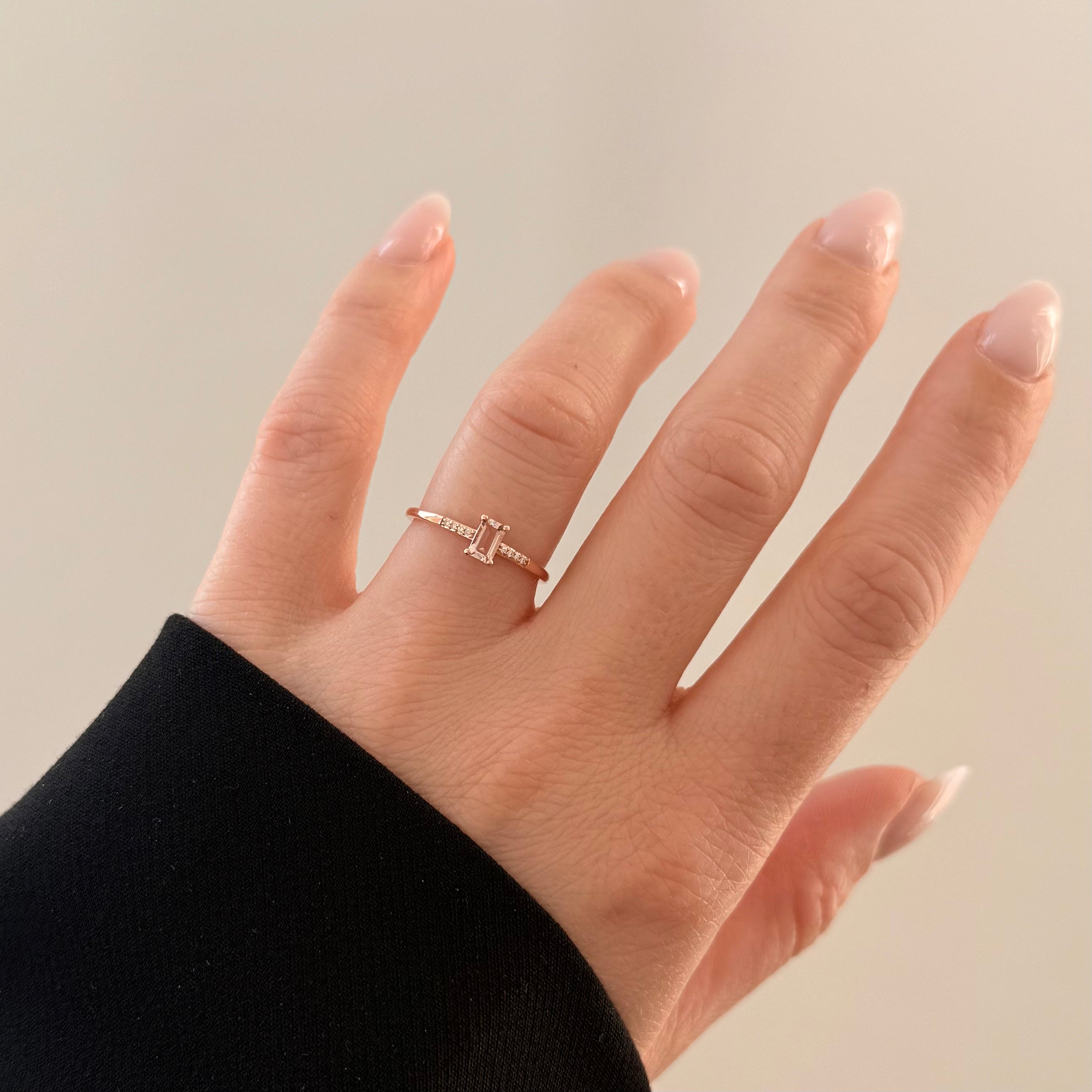 Ring aus 18KT Roségold mit Morganit &amp; Brillanten
