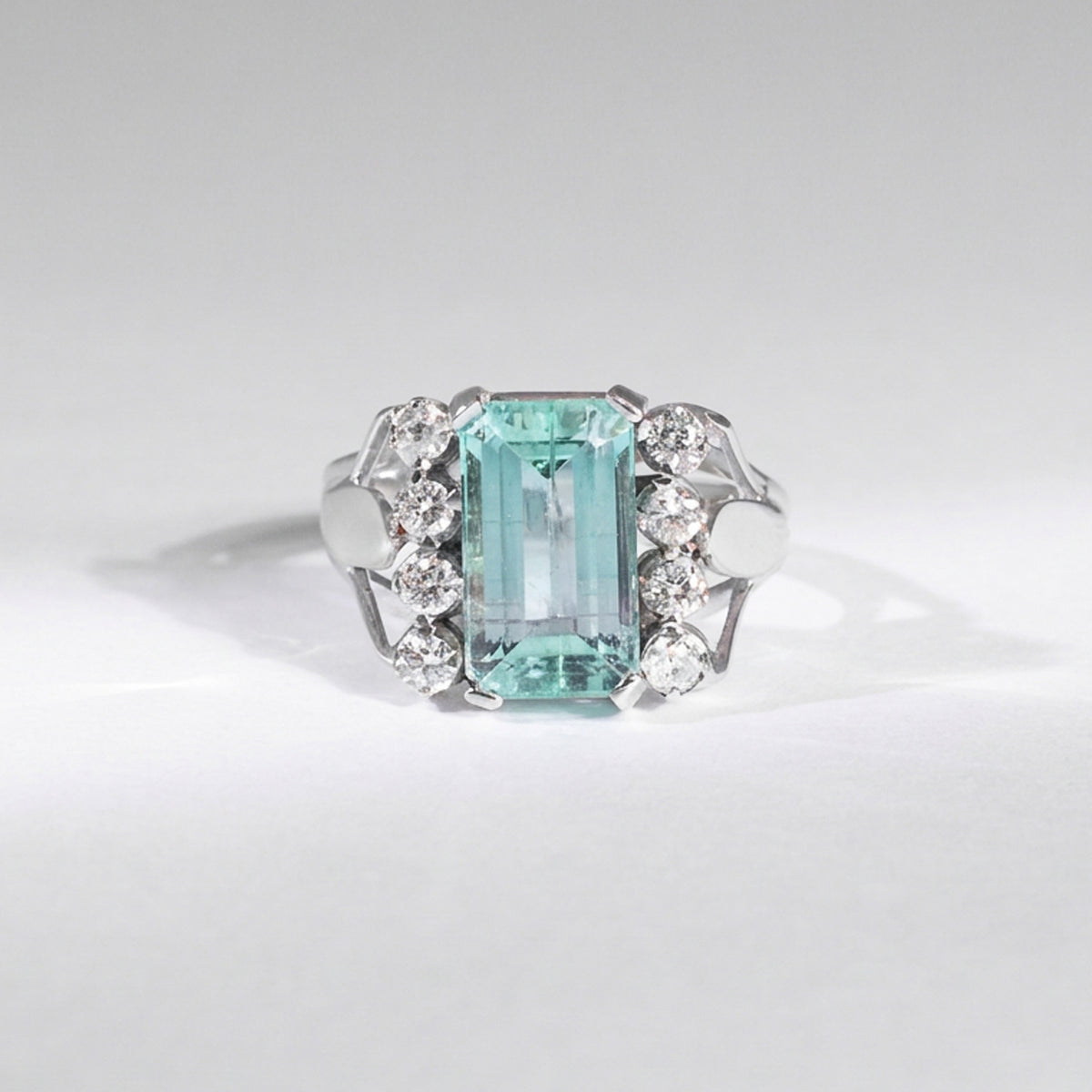 Emerald Cut Smaragd Ring -  Natur-Smaragd &amp; Diamanten | 14K Weißgold