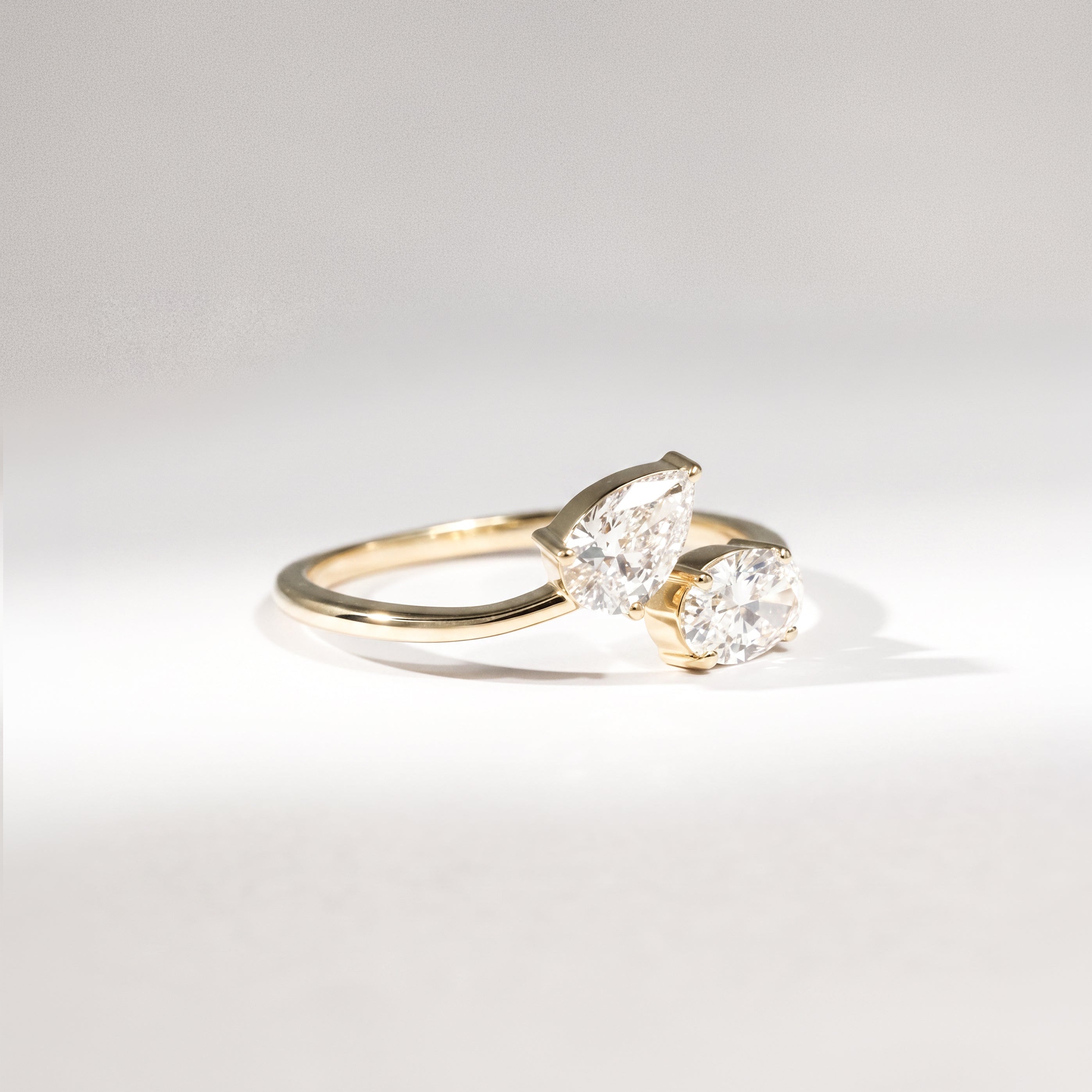 Toi-et-Moi Ring aus 14 Karat Gelbgold mit Lab Grown Diamanten