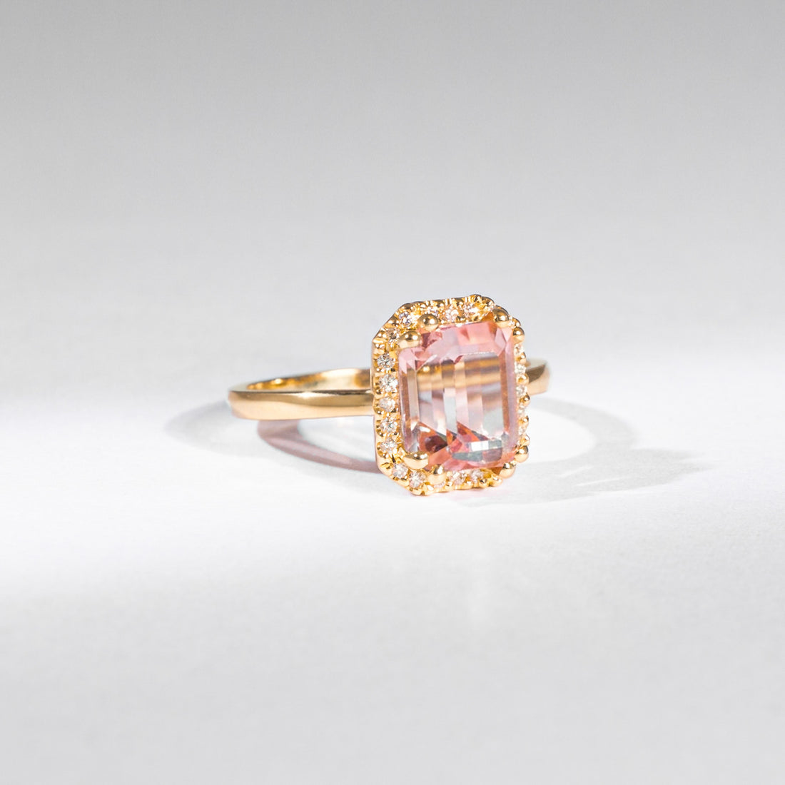 Re-Edition by gluecksgriff – 2 ct Emerald Cut light rosé Turmalin & Naturdiamanten | 14K Gold