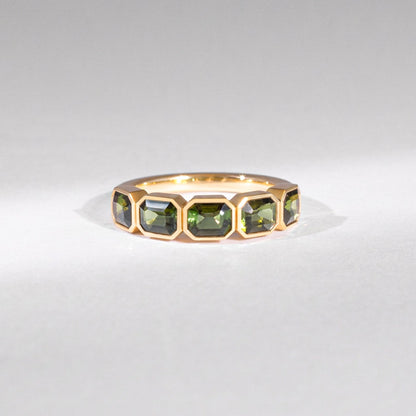 Turmalin Ring im Bauhaus-Stil – 1,90 ct Emerald Cut | 18K Gelbgold