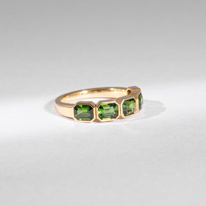Turmalin Ring im Bauhaus-Stil – 1,90 ct Emerald Cut | 18K Gelbgold