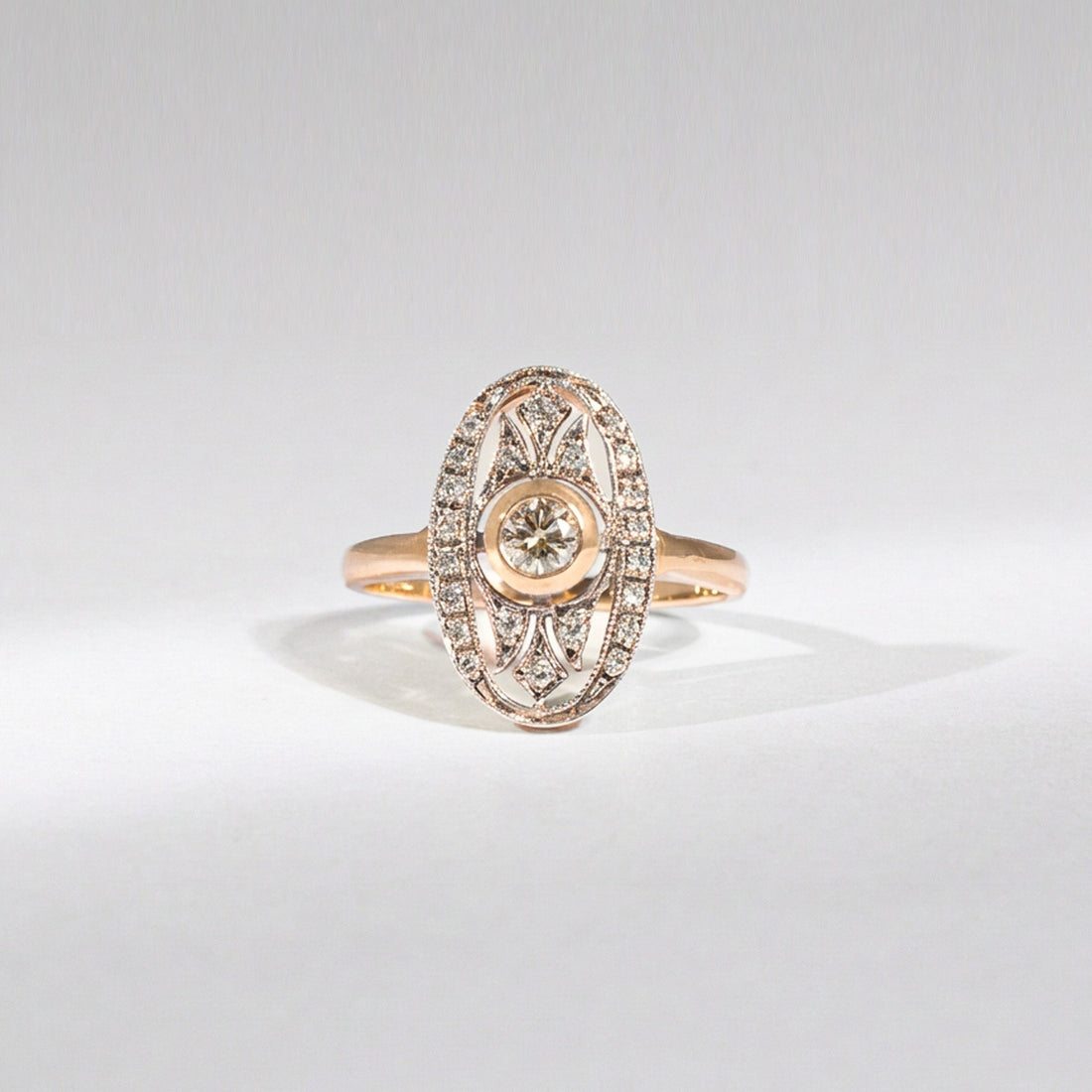 Art Déco Diamantring – 14K Gold & Naturdiamanten