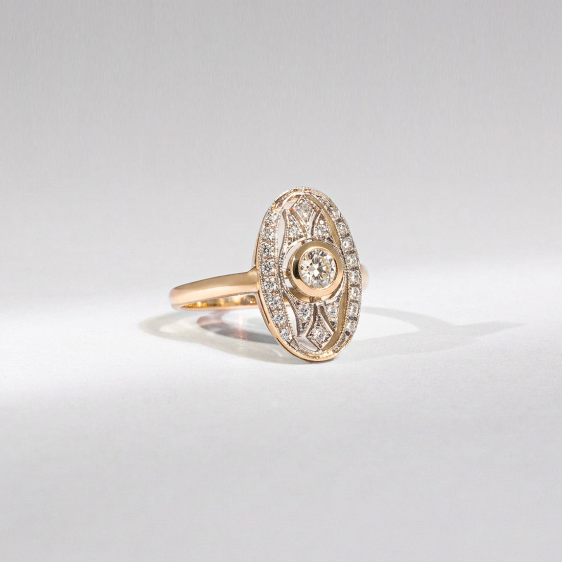Art Déco Diamantring – 14K Gold & Naturdiamanten
