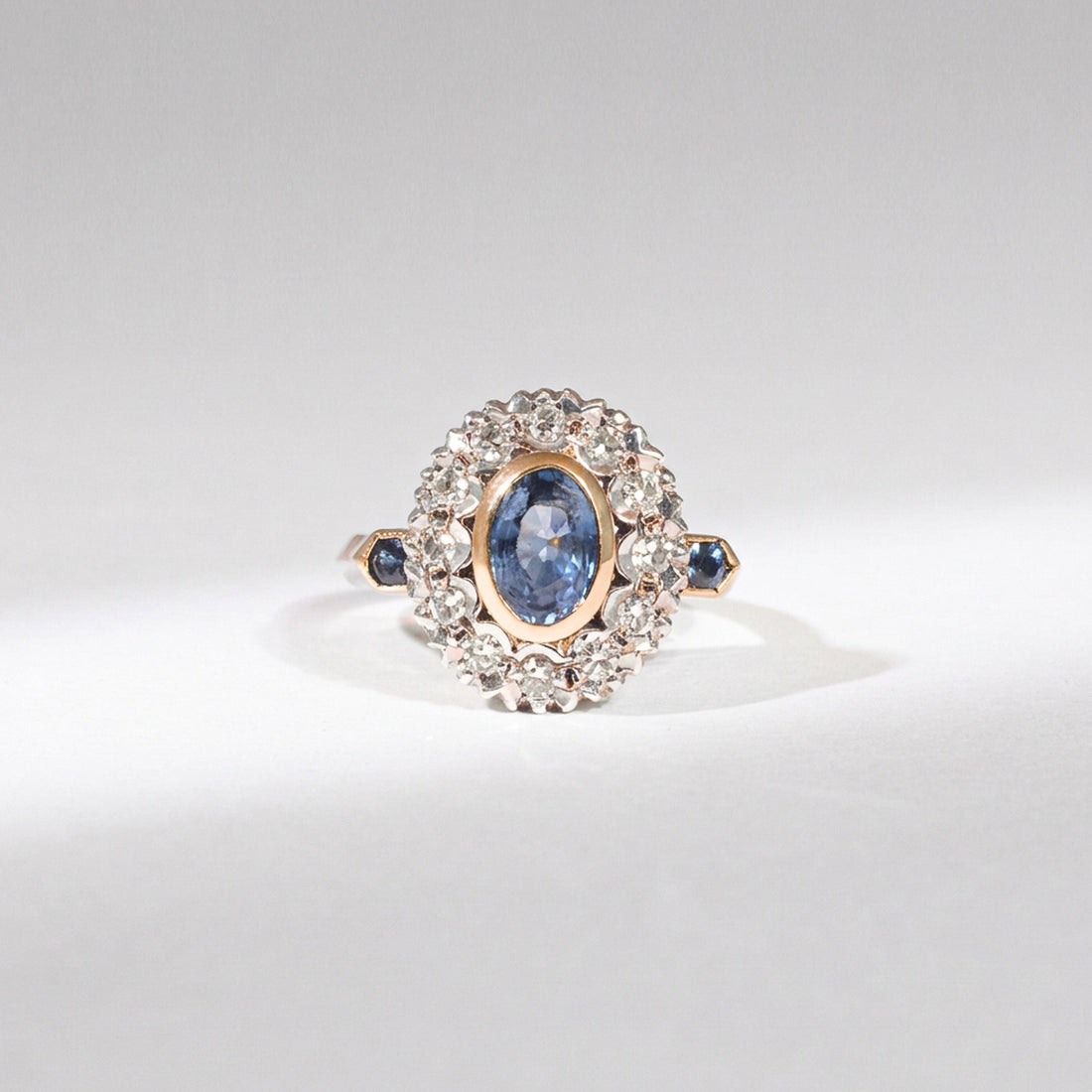 Art Déco Saphir Ring – 14K Gelbgold, Saphir & Rosenschliff-Diamanten