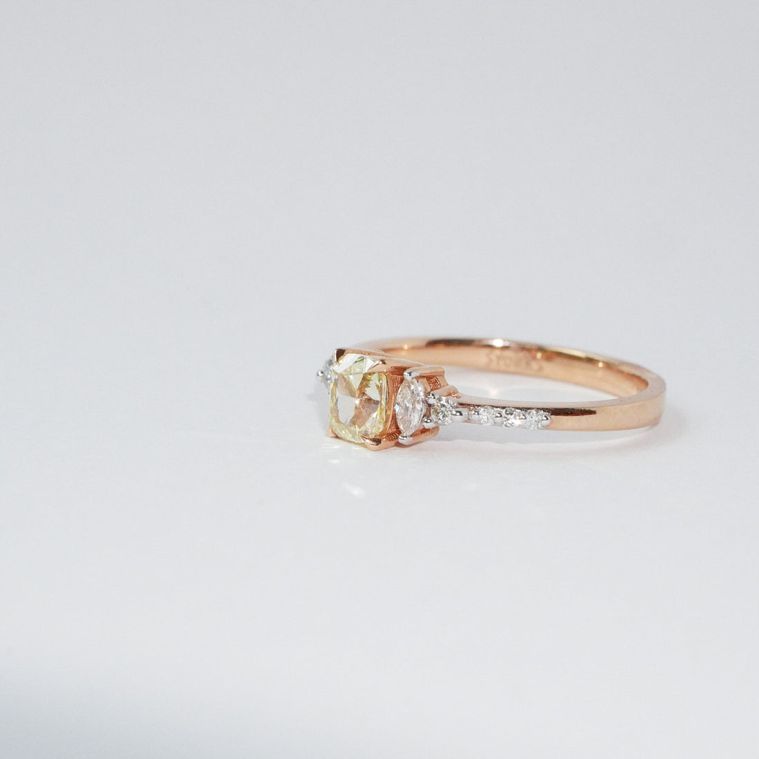 18KT Roségold Ring Gelber Diamant