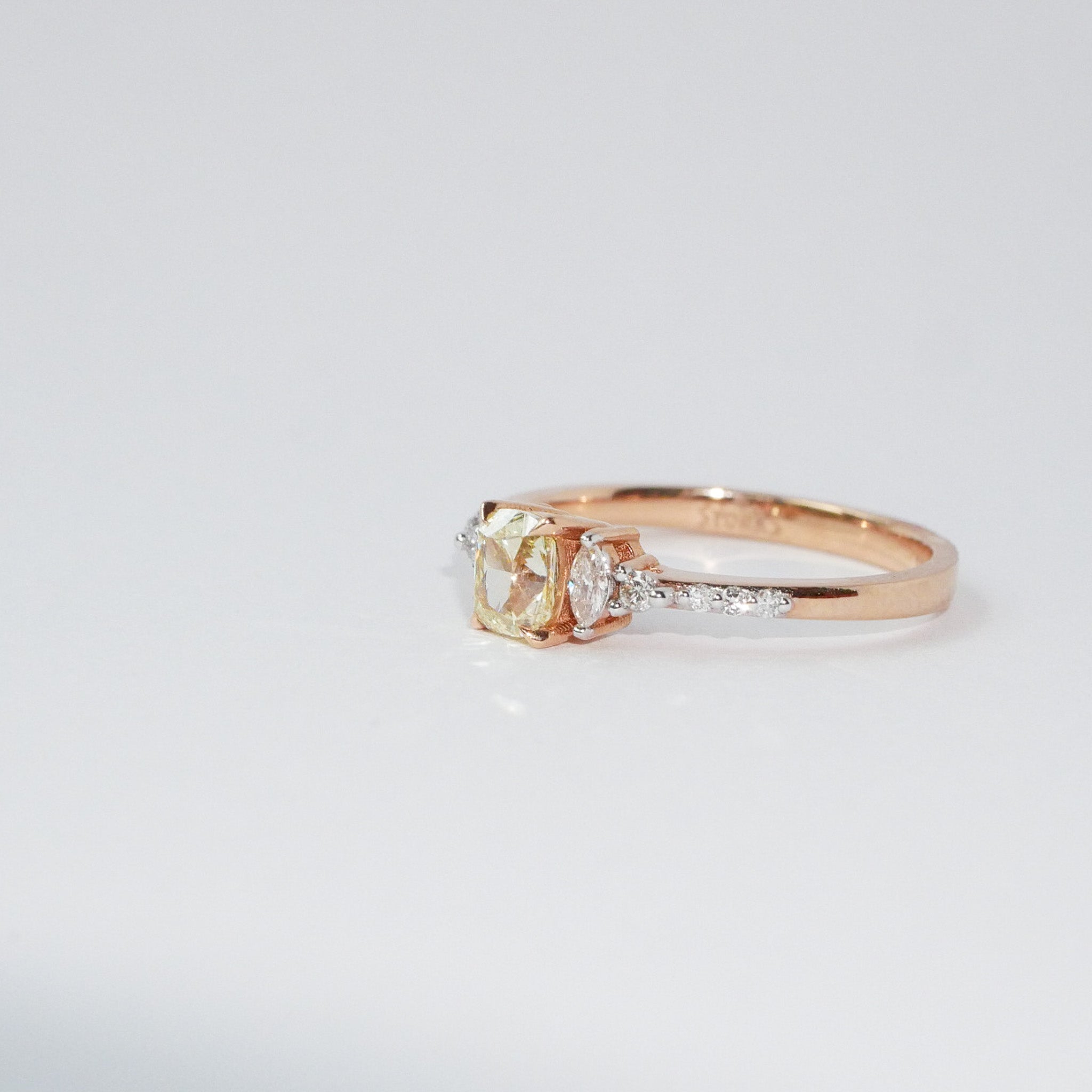 18KT Roségold Ring Gelber Diamant