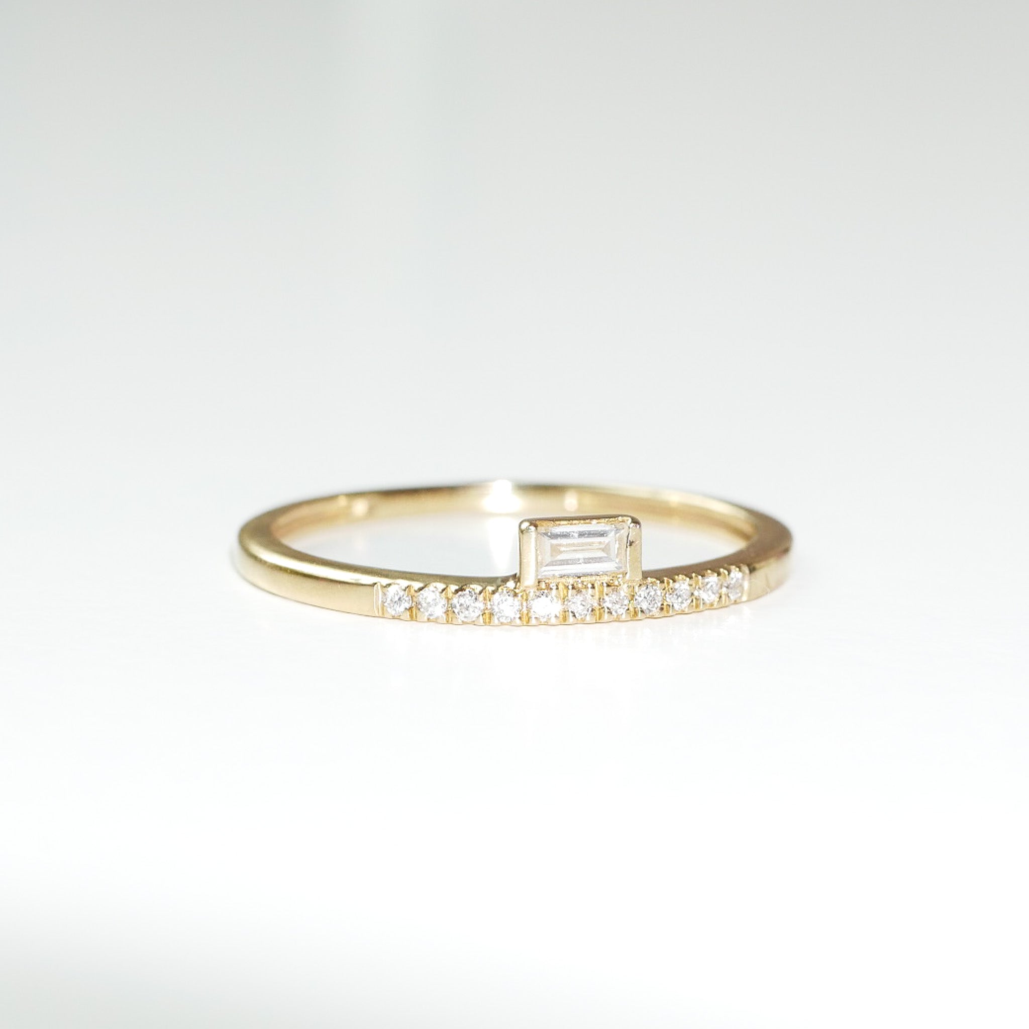 Ring  Baguette und Brillant  18KT