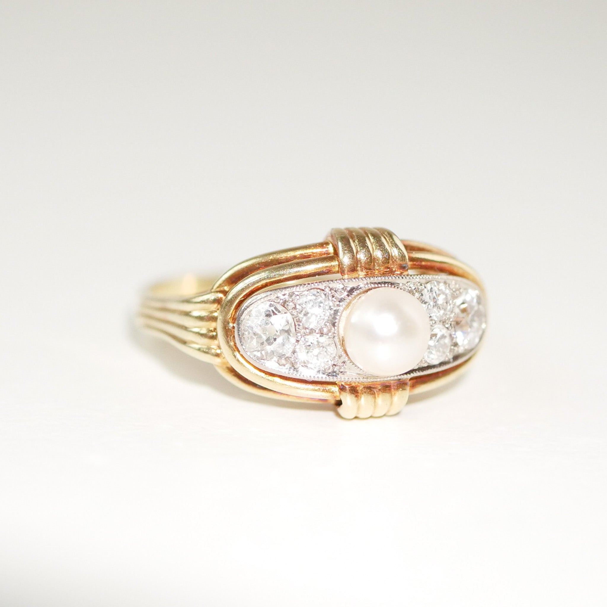 Vintage Ring Perle und Diamanten