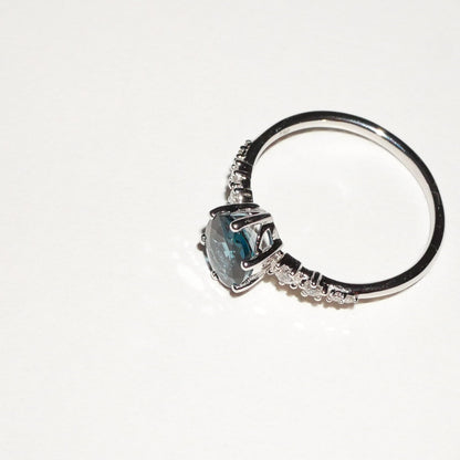 Ring London blue Topas, Diamanten