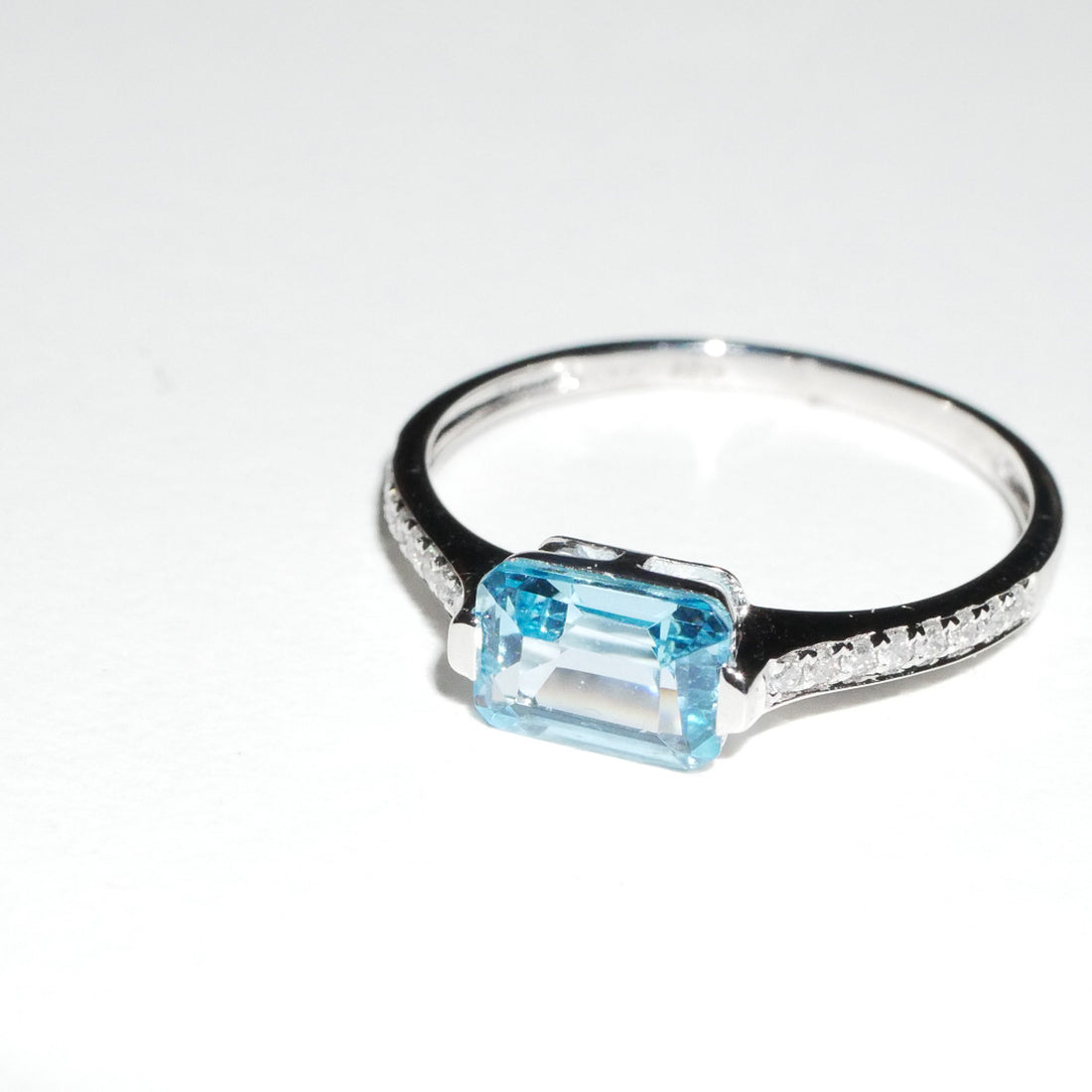 Ring emeraldcut Skyblue Topas