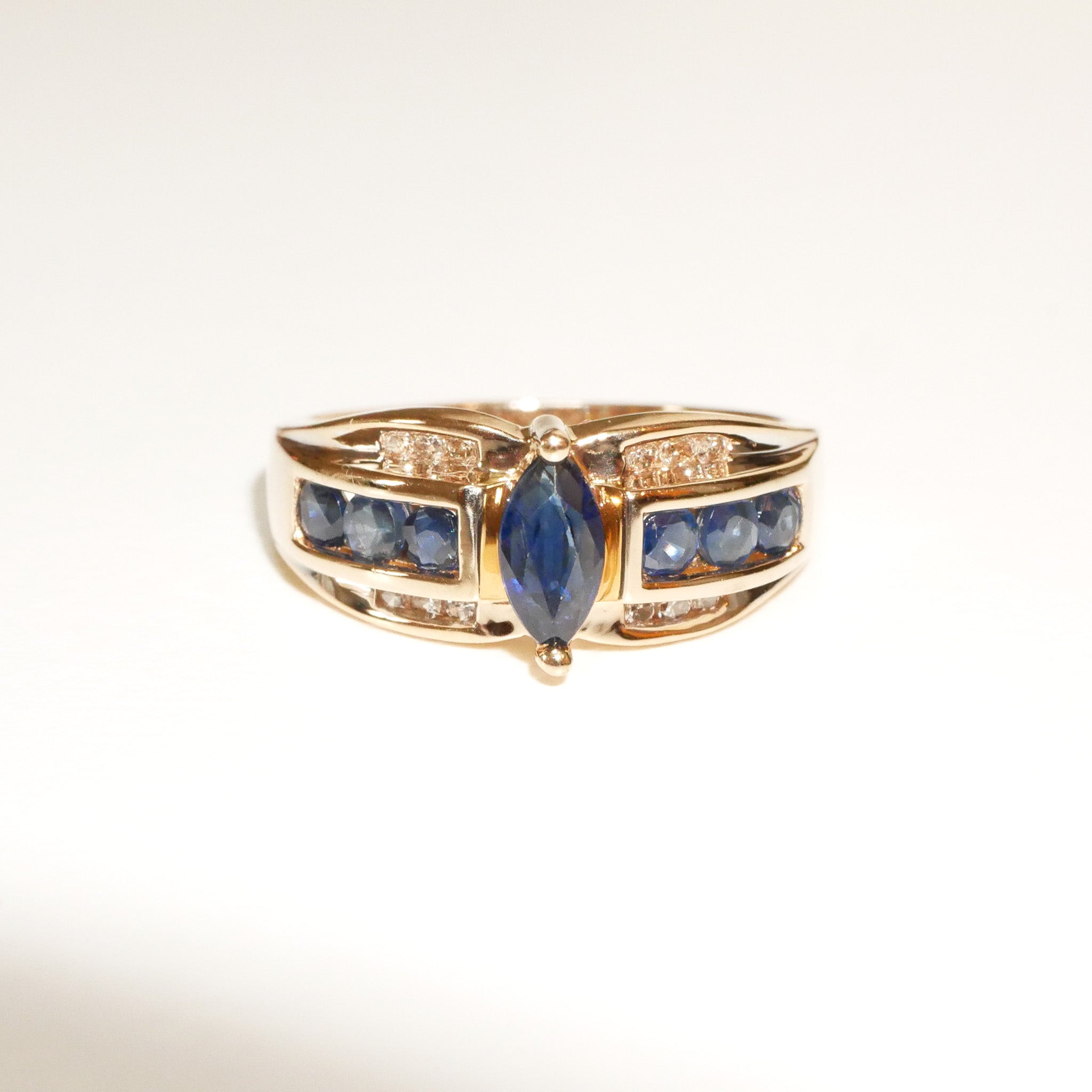 Vintage Saphir und Diamant Ring