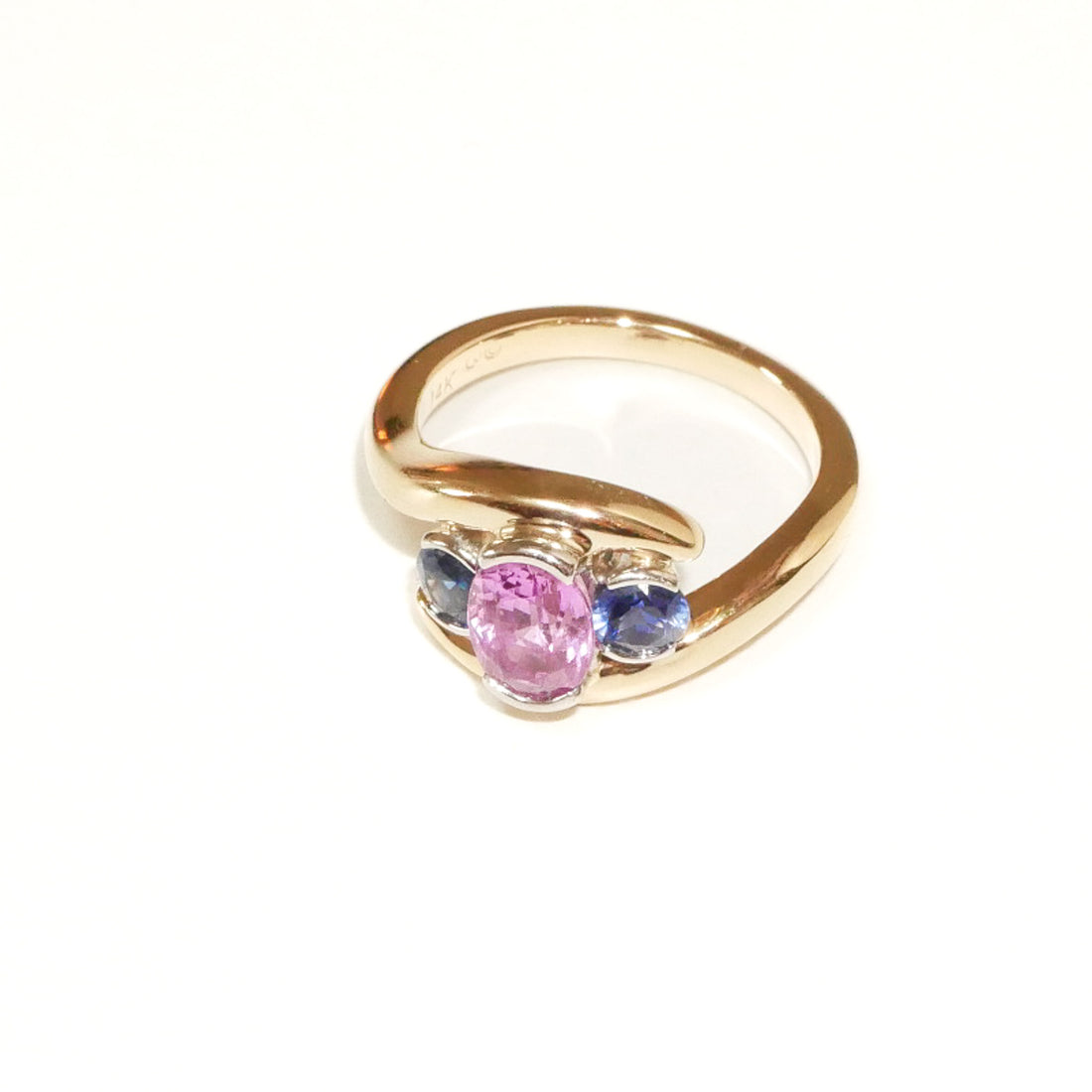 Vintage pink und blaue Saphire