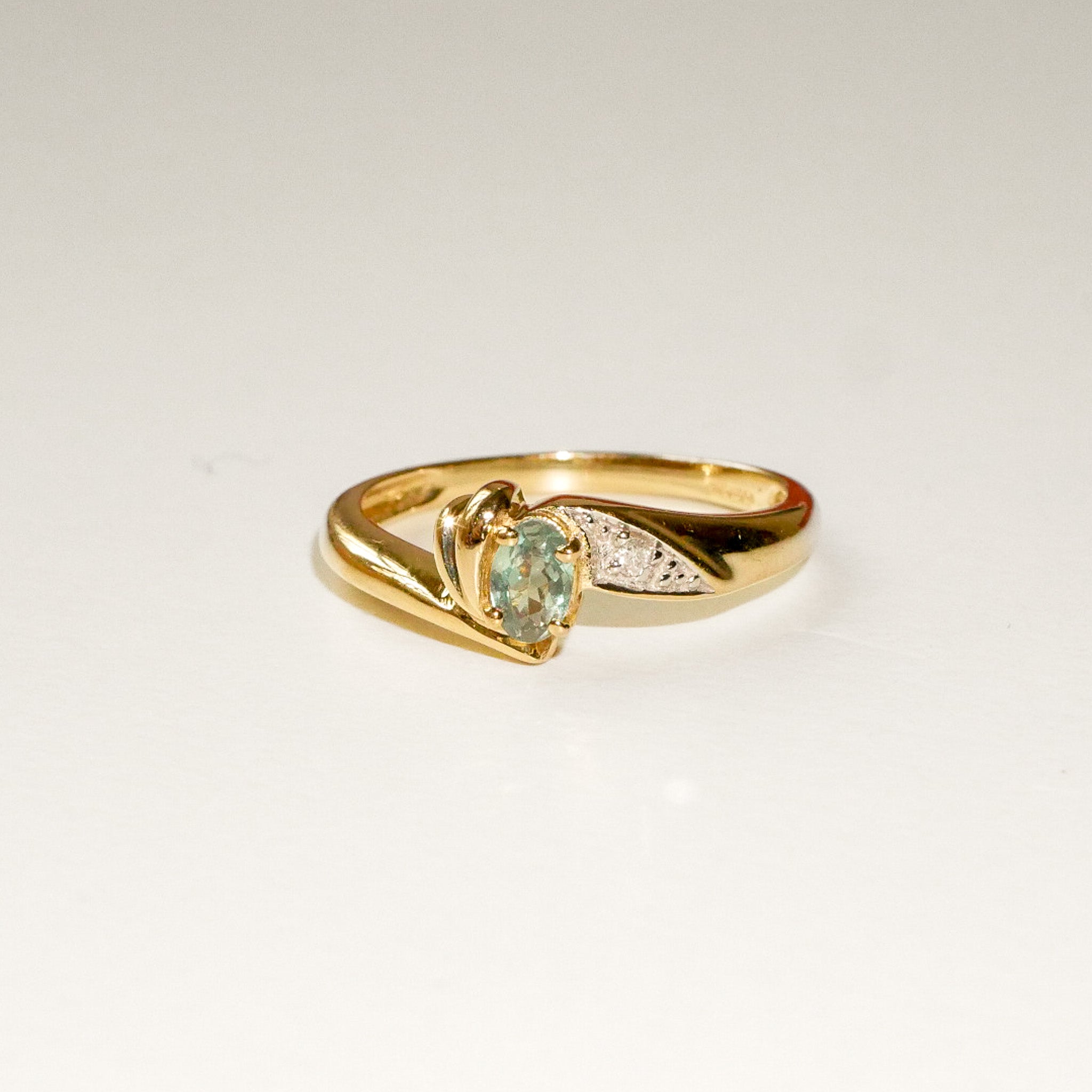 Vintage Alexandrit und Diamant Ring