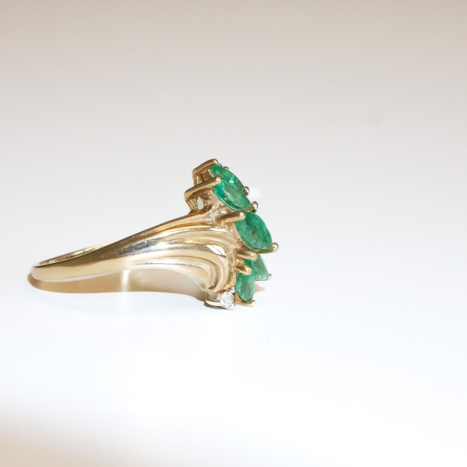 Vintage Ring Smaragd und Diamanten