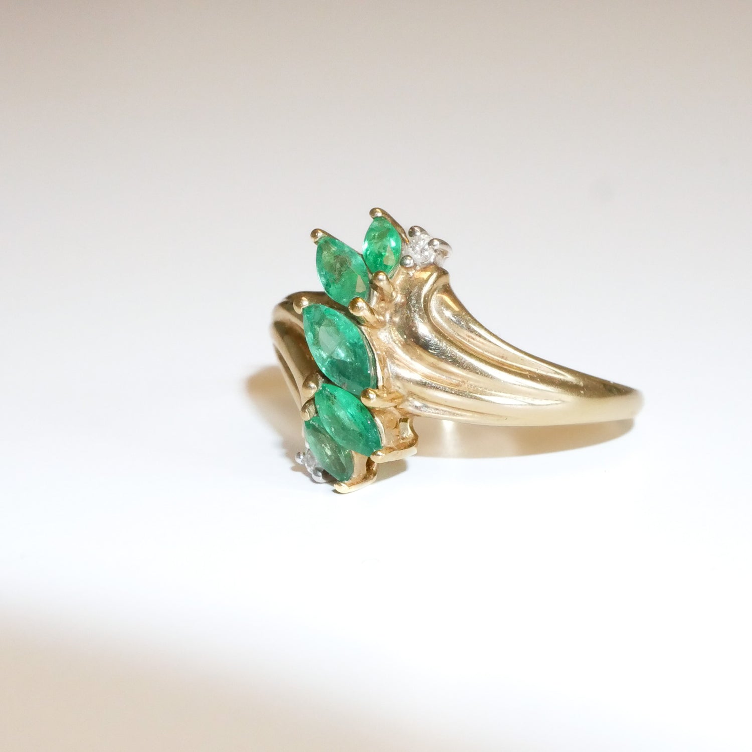 Vintage Ring Smaragd und Diamanten