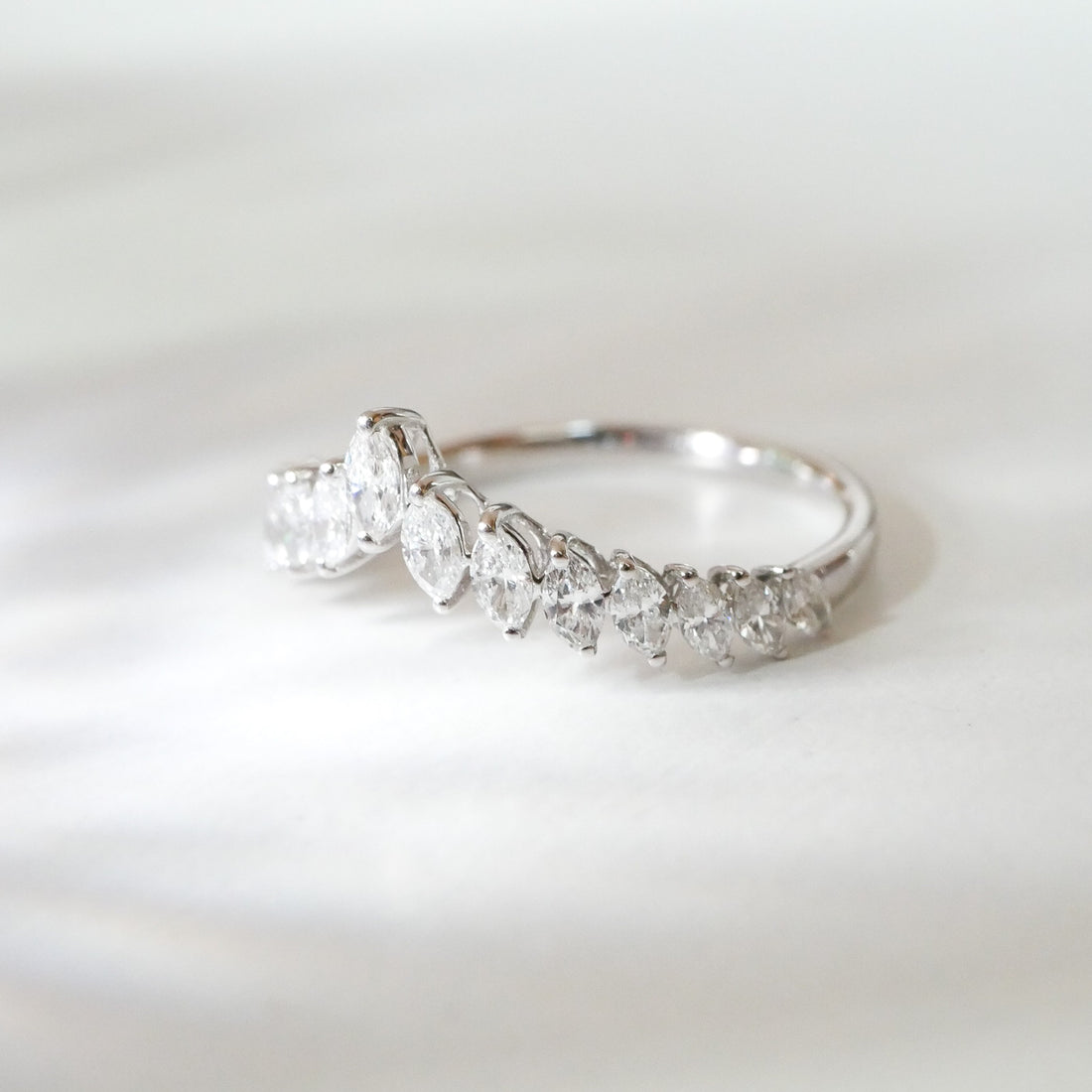Crown - Ring 18KT Weißgold Diamanten