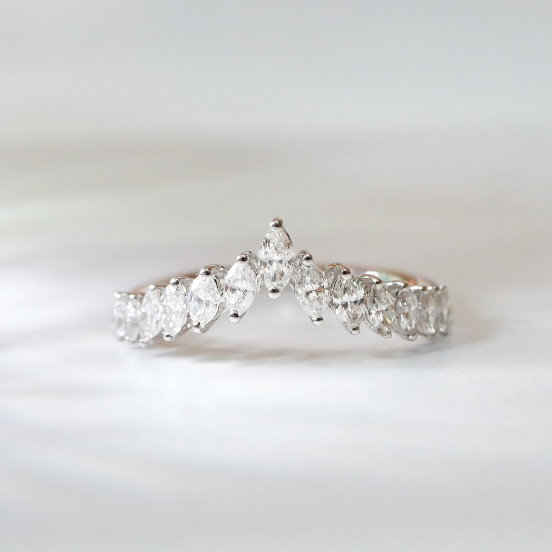 Crown - Ring 18KT Weißgold Diamanten