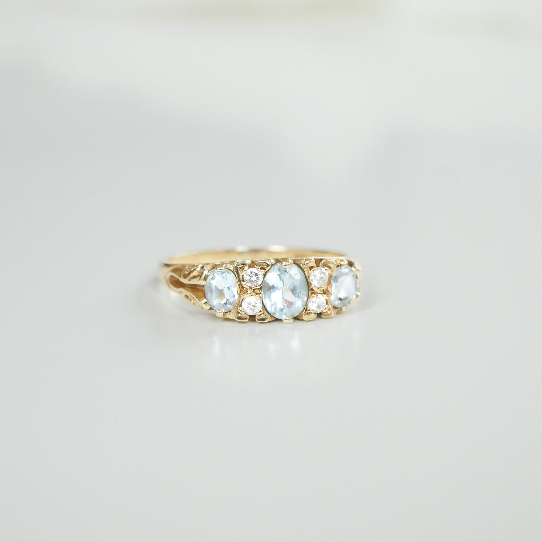 Vintage Ring Aquamarin und Diamanten
