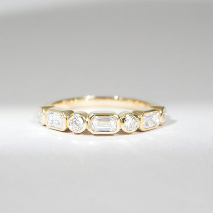 BEZEL Diamant Ring Emerald und Brillant cut 18 KT