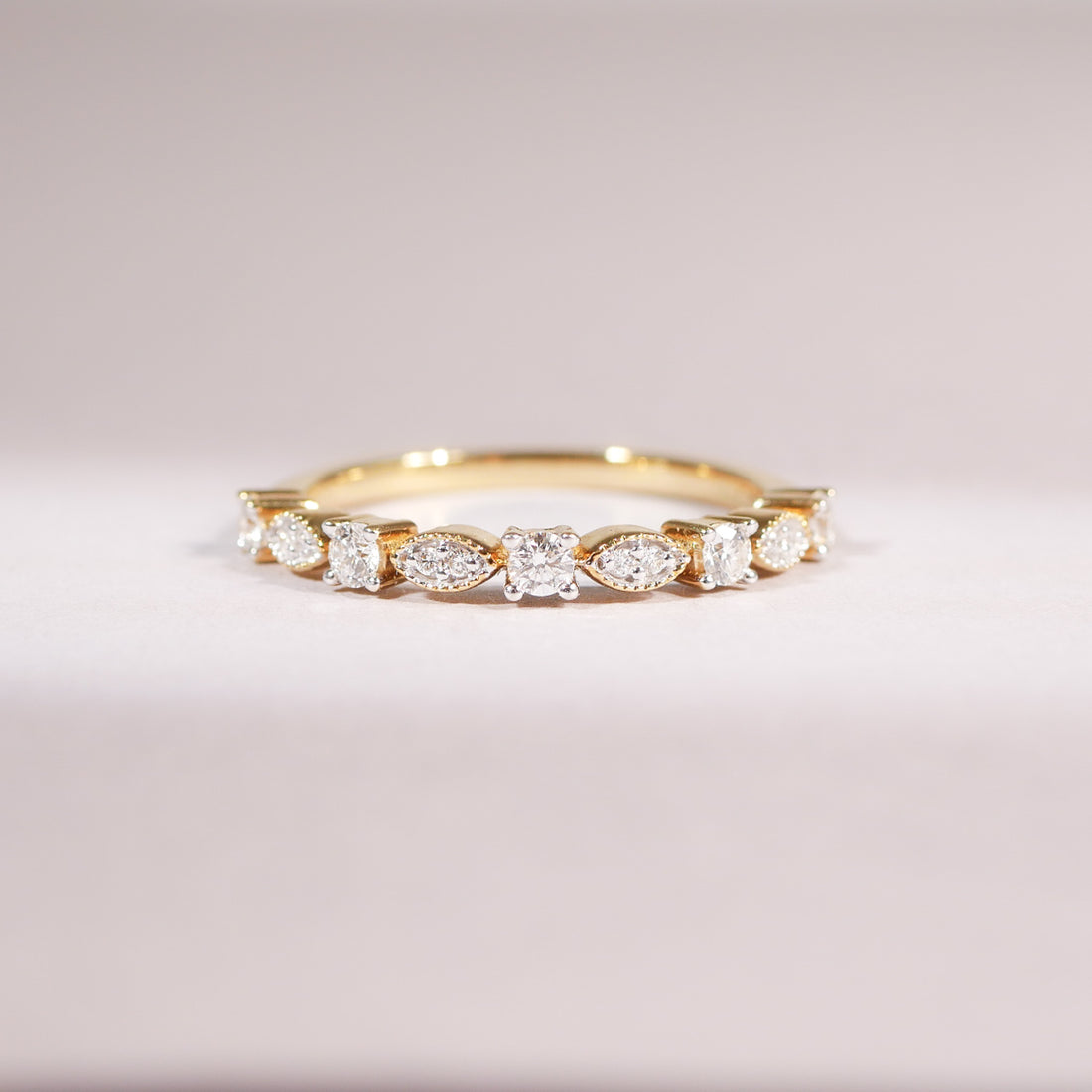 Diamantring mit Details