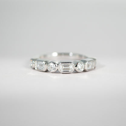 BEZEL Diamant Ring Emerald und Brillant cut 18 KT