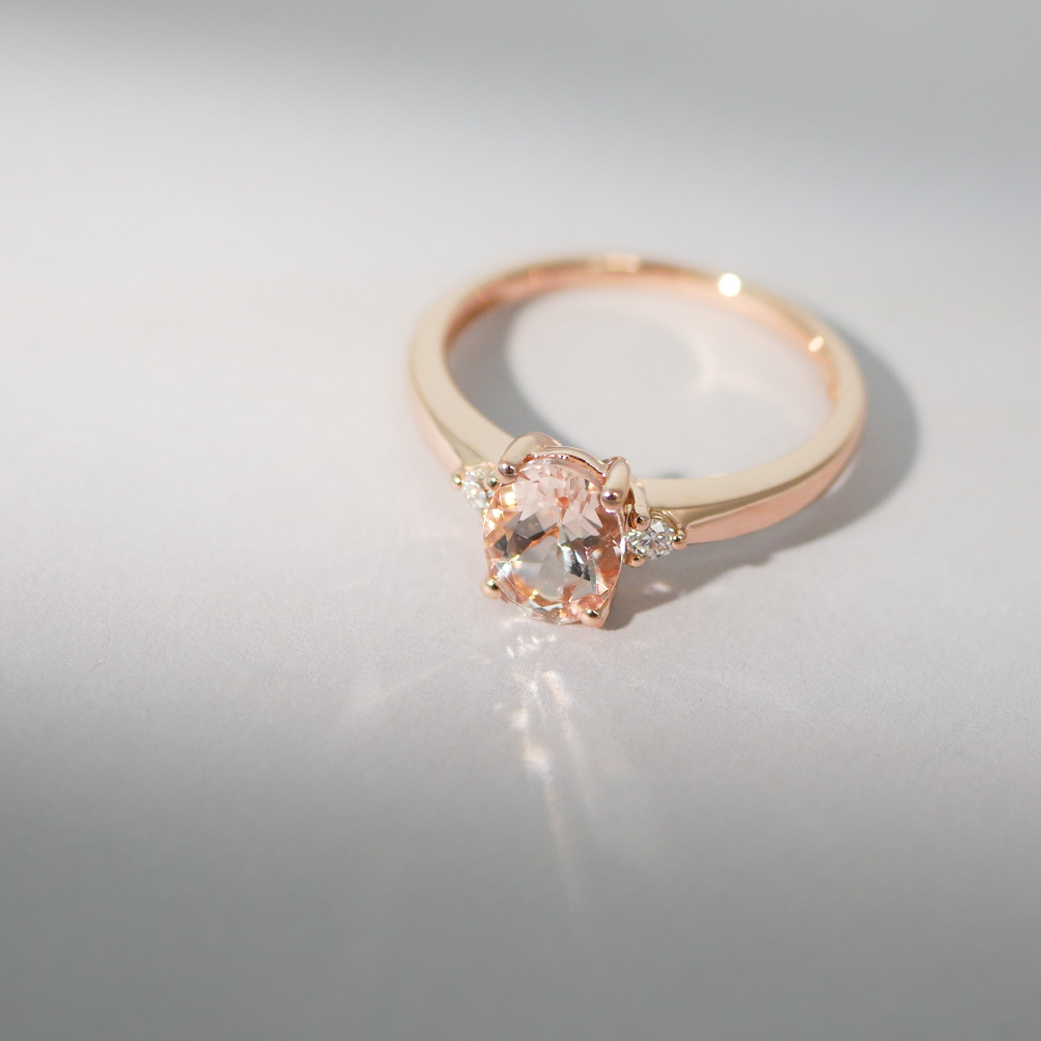 Ring aus 18KT Roségold mit Morganit