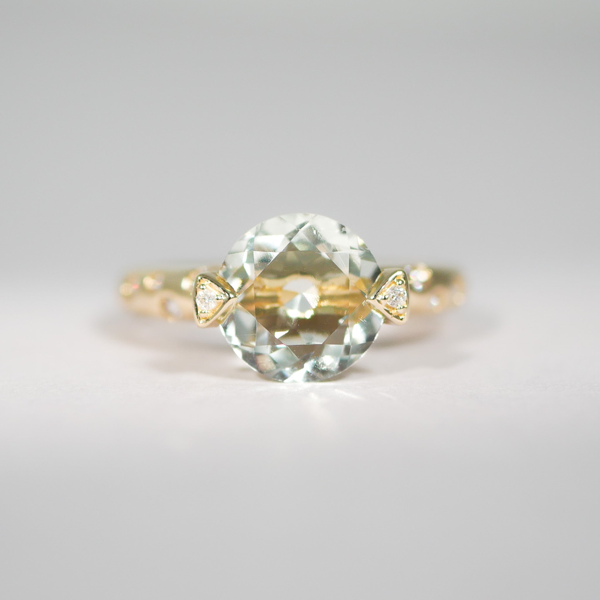 Ring aus 14KT Gelbgold mit Amethyst &amp; Brillanten