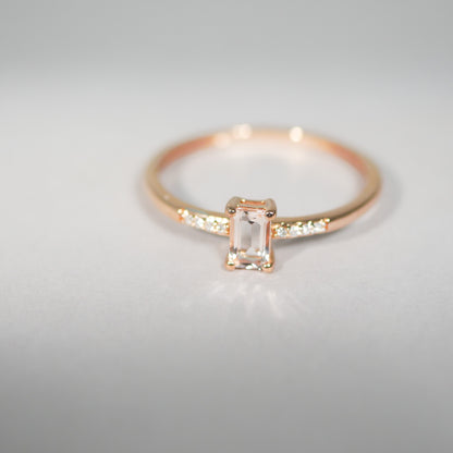 Ring aus 18KT Roségold mit Morganit &amp; Brillanten