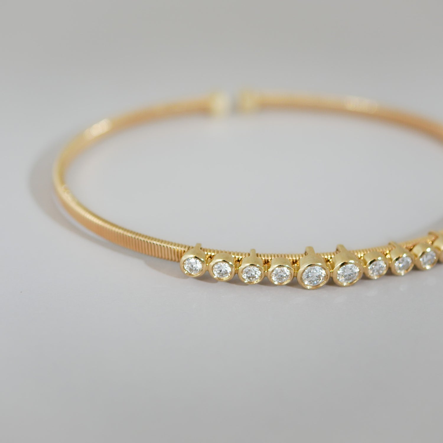 Armreif Zarge 14KT Diamanten