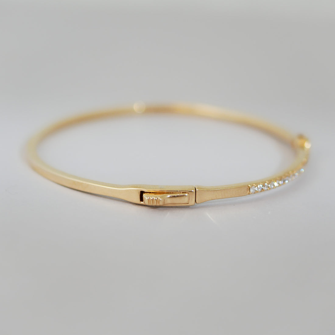 Armreif 14KT Tropfen Schliff Diamant und Brillanten