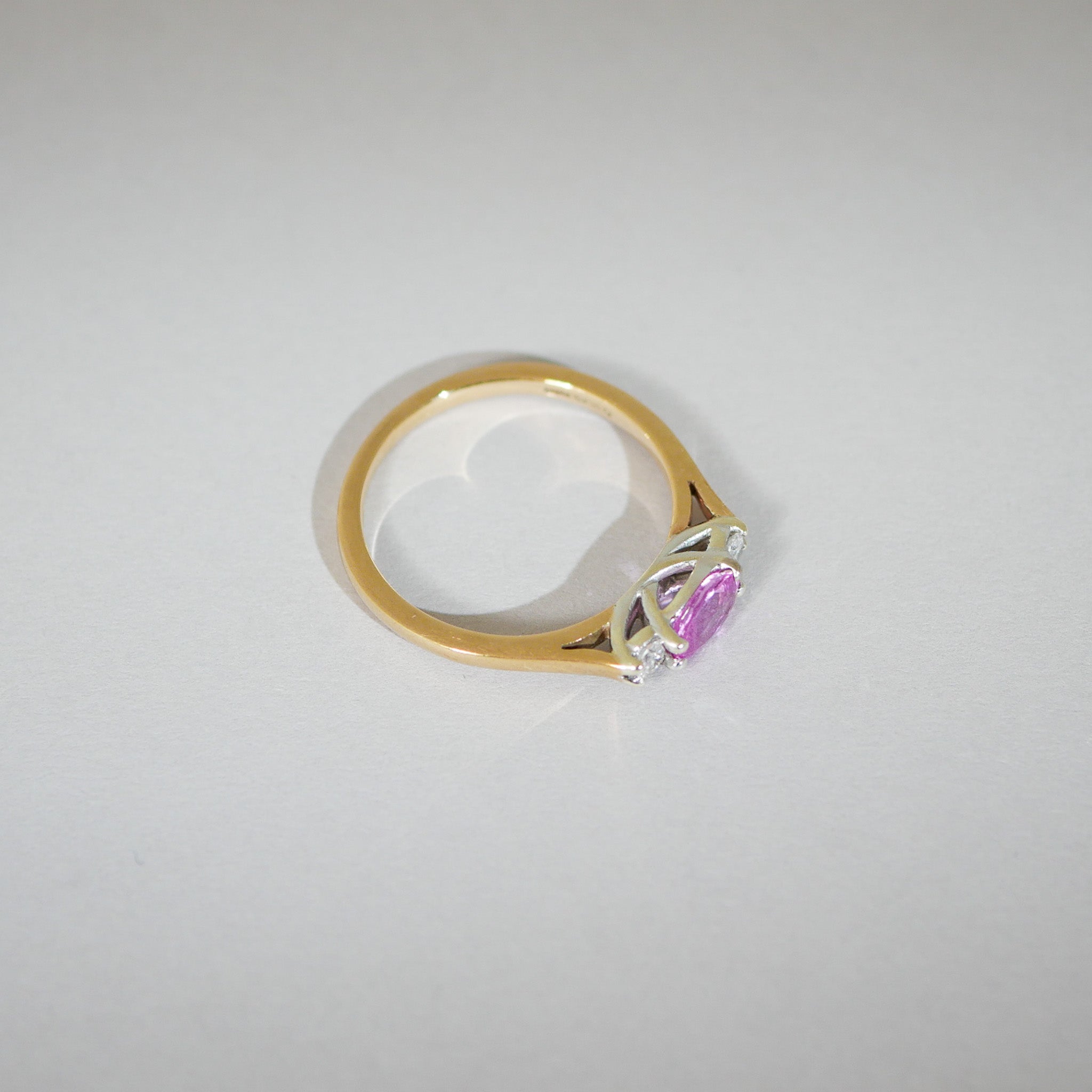 Vintage Ring 9KT pinker Saphir Diamanten